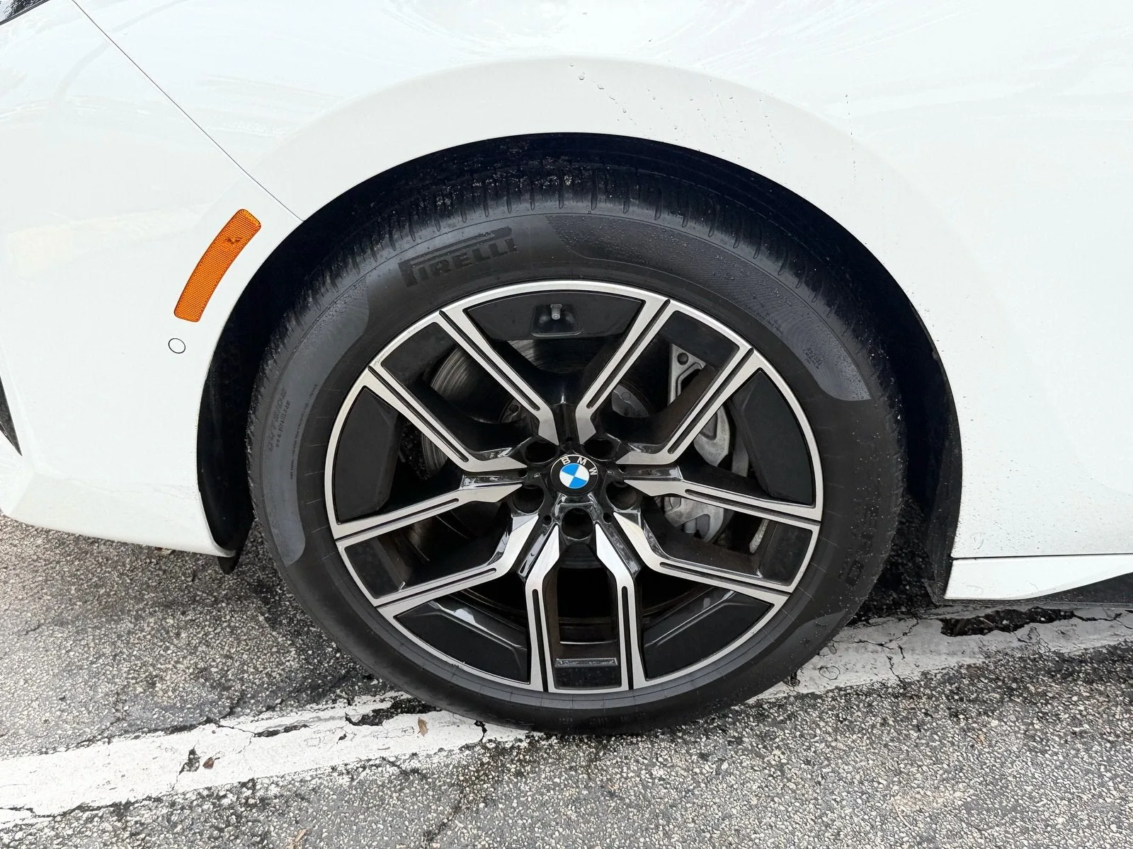 2025 BMW 7 Series 740i xDrive photo 19