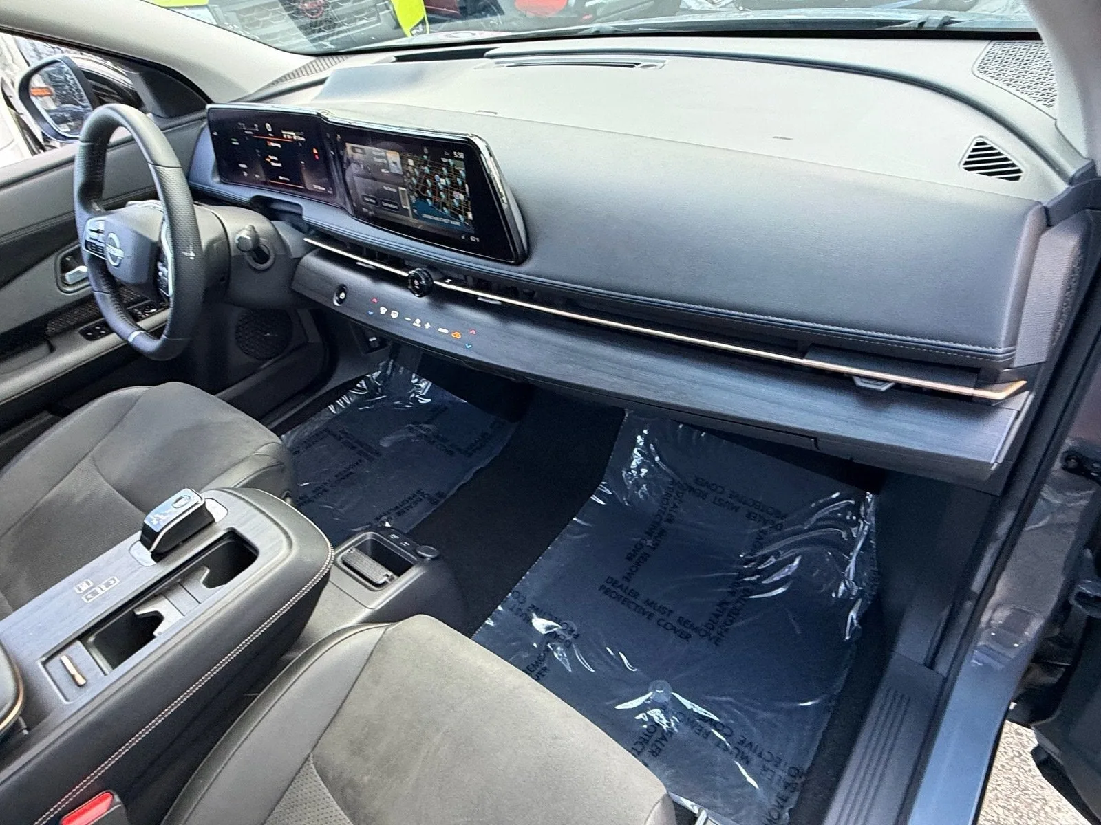 2024 Nissan ARIYA ENGAGE photo 18