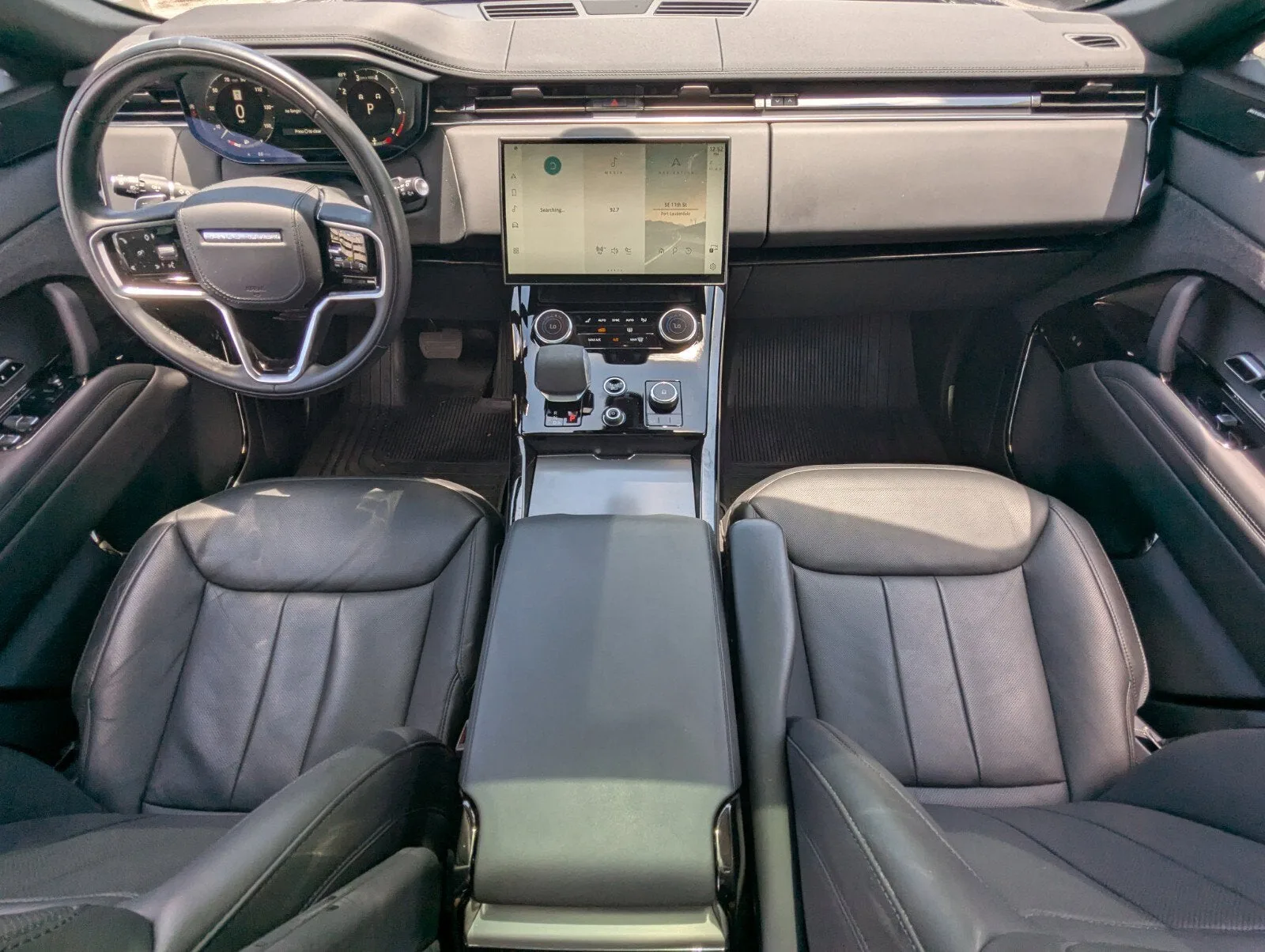 2023 Land Rover Range Rover Sport SE photo 11