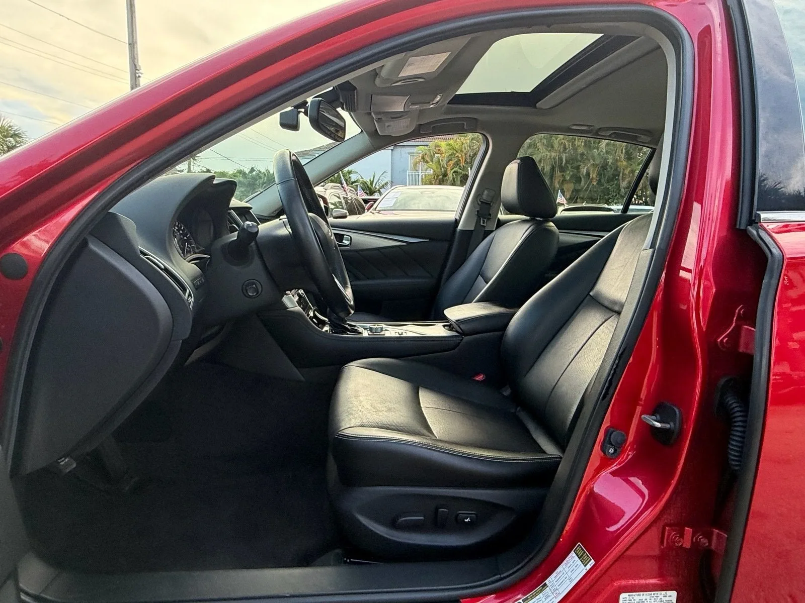 2024 INFINITI Q50 LUXE photo 9