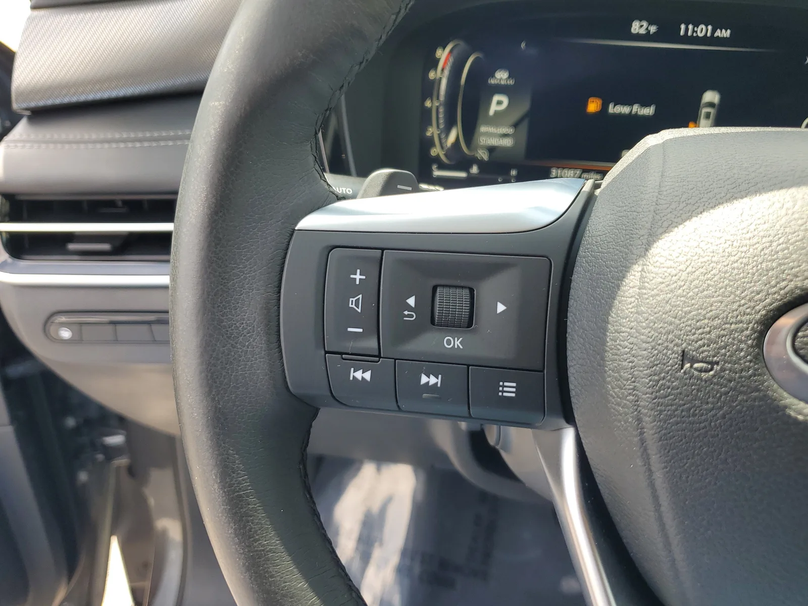2022 INFINITI QX60 LUXE photo 22