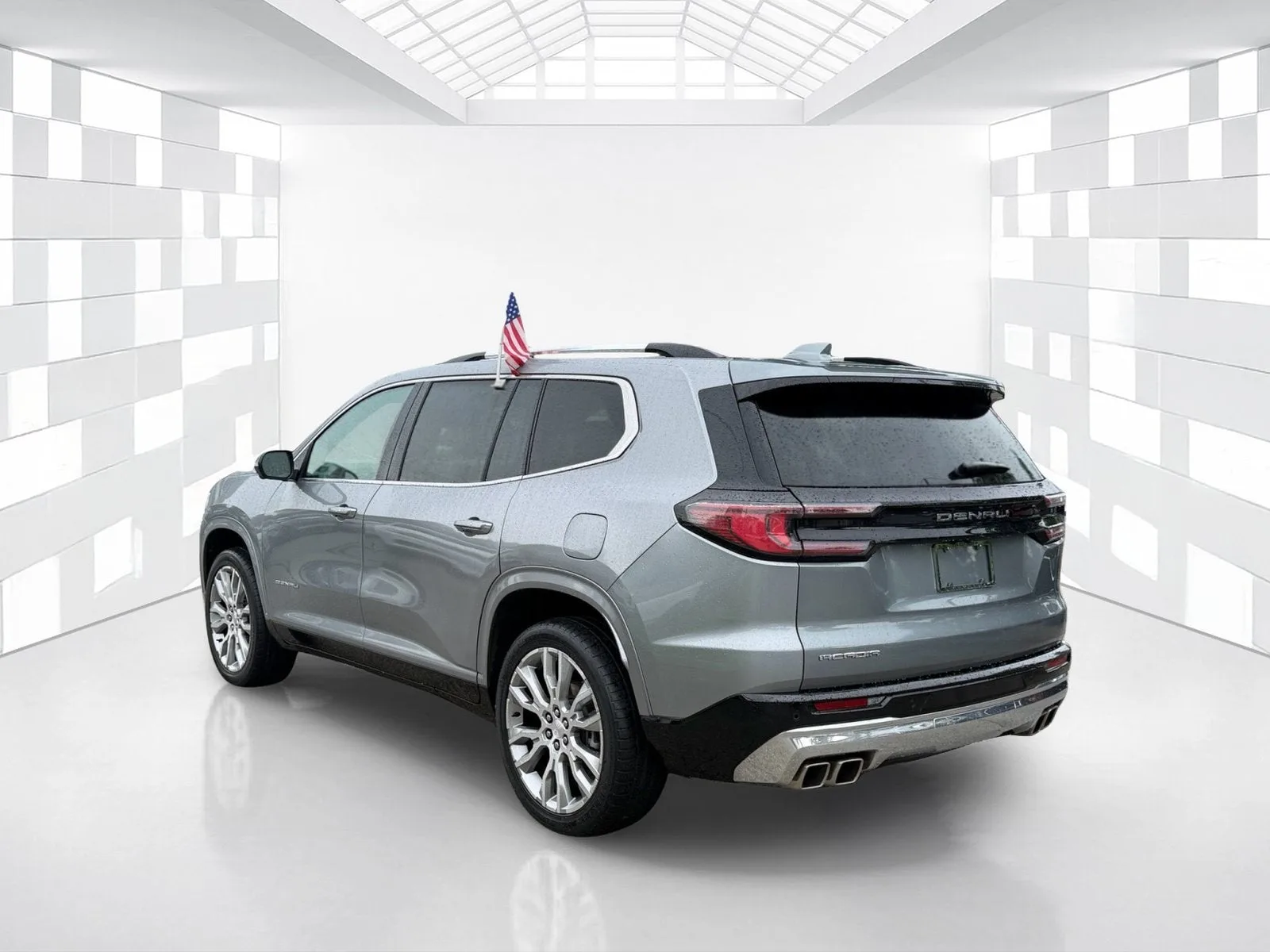 2024 GMC Acadia FWD Denali photo 5