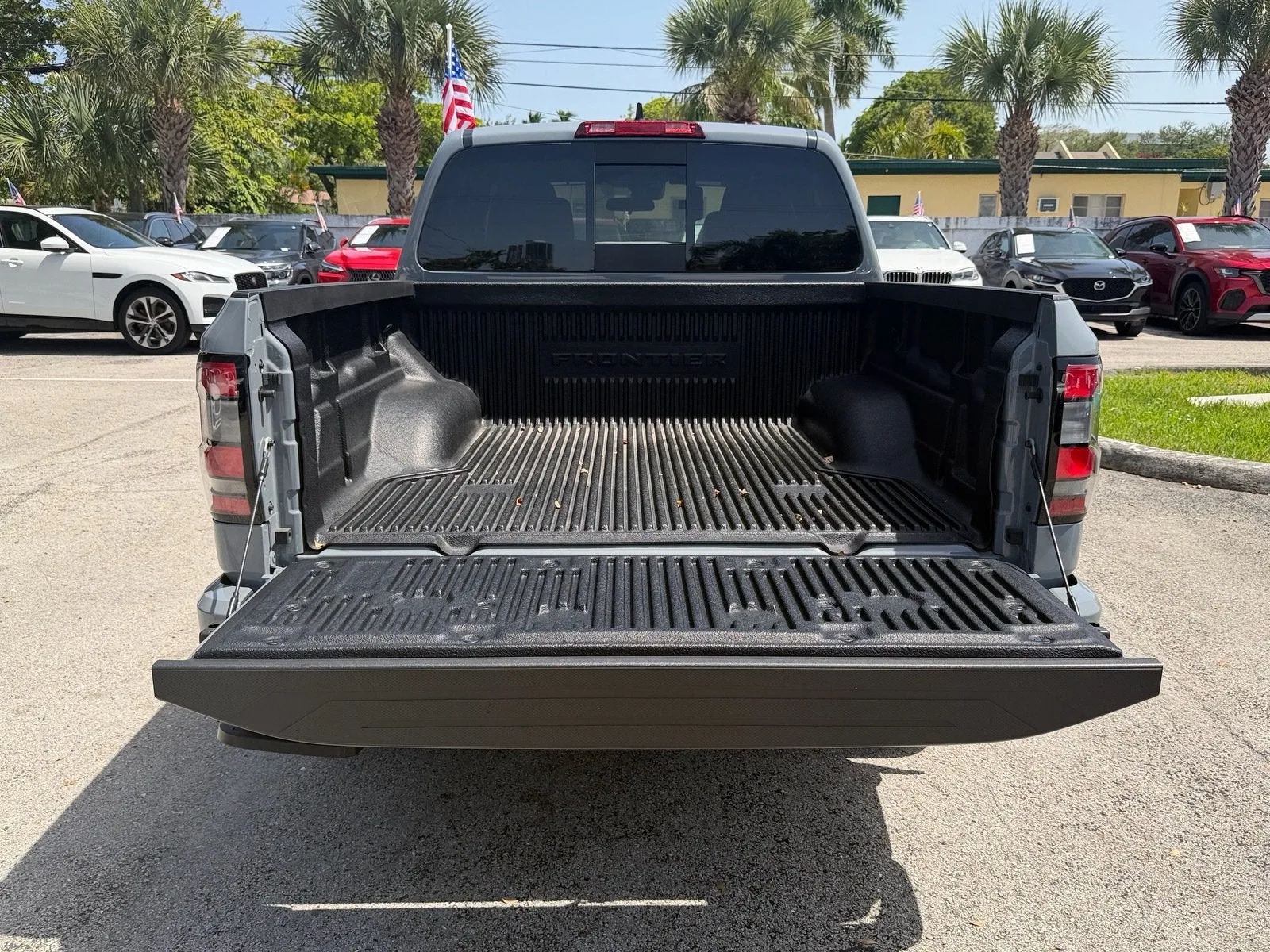 2025 Nissan Frontier Crew Cab PRO-4X® photo 12