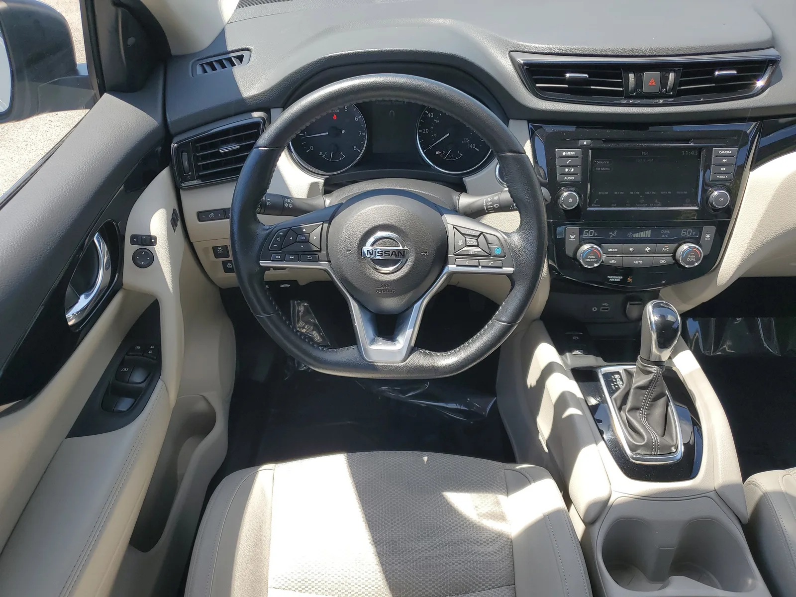 2022 Nissan Rogue Sport SV photo 16