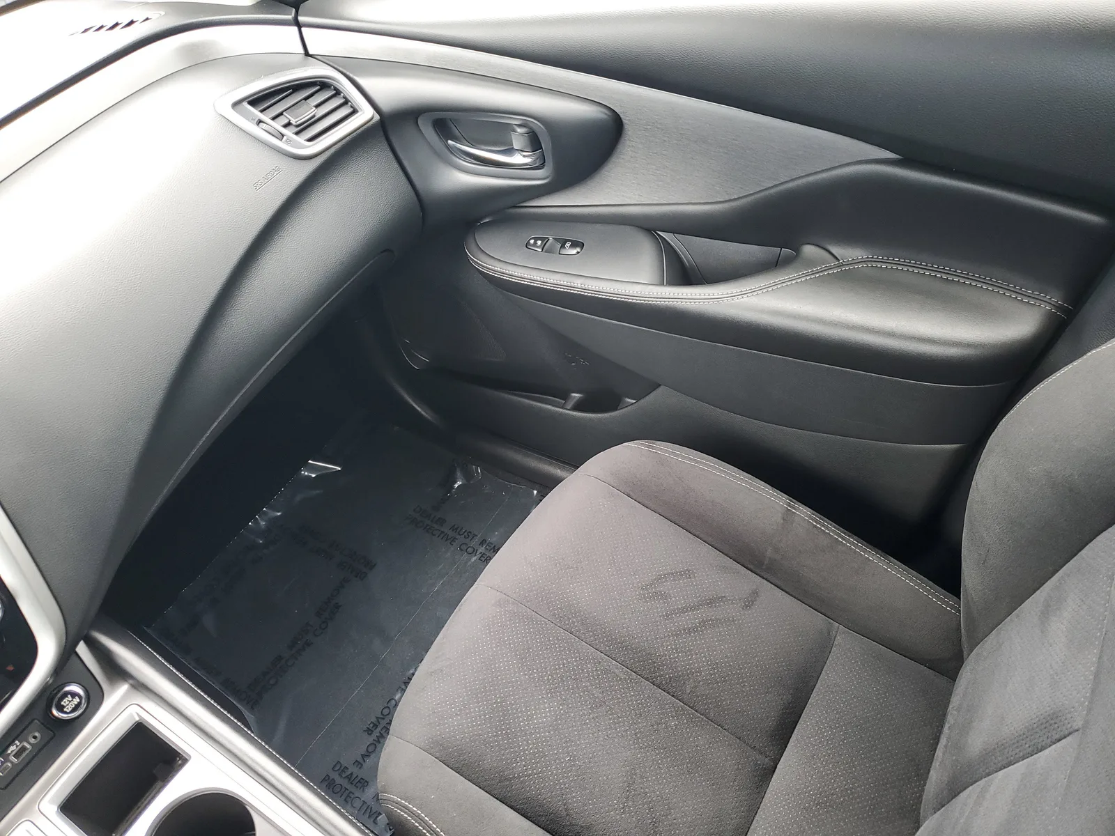 2020 Nissan Murano SV photo 11