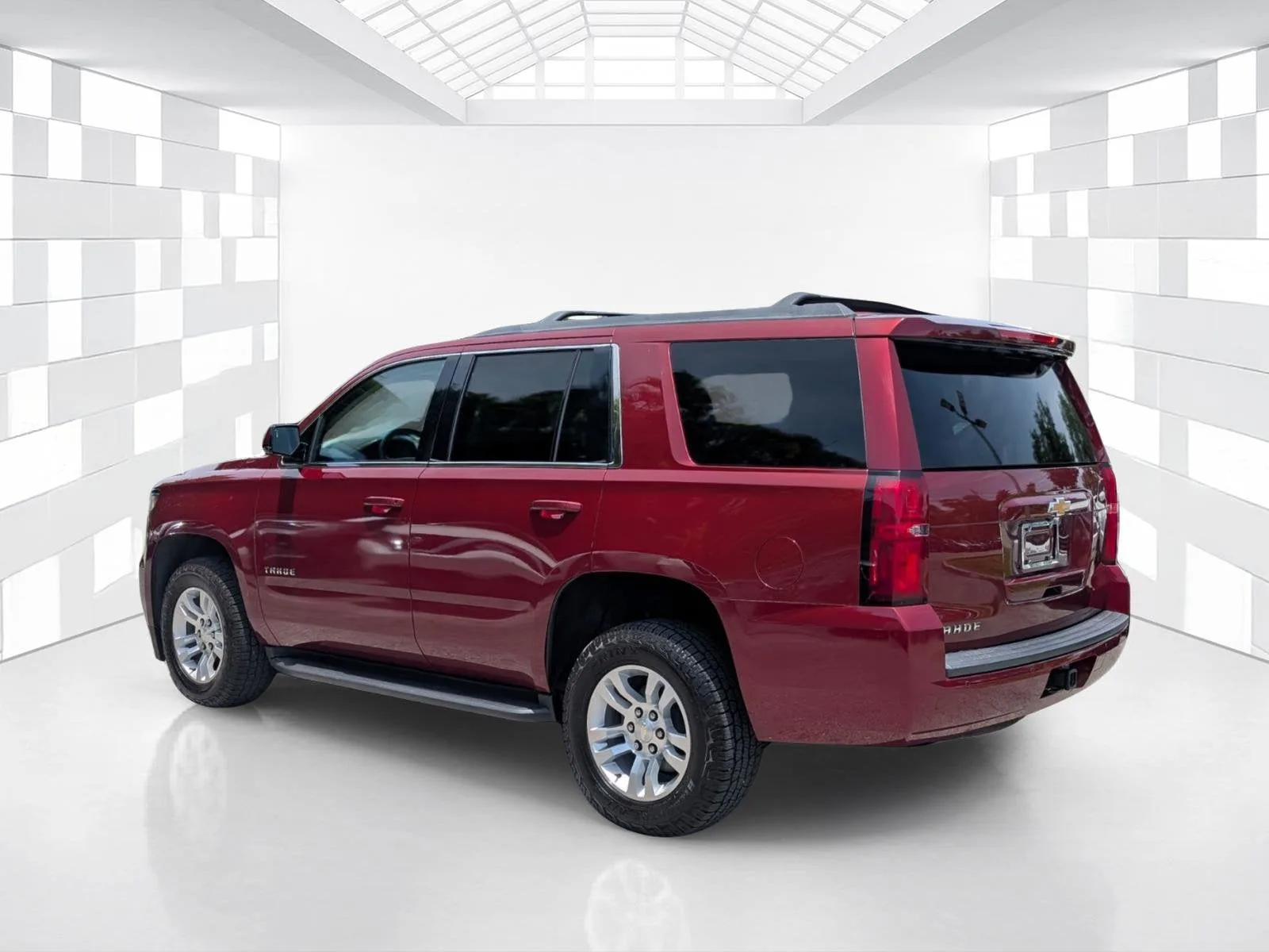 2017 Chevrolet Tahoe LS photo 5