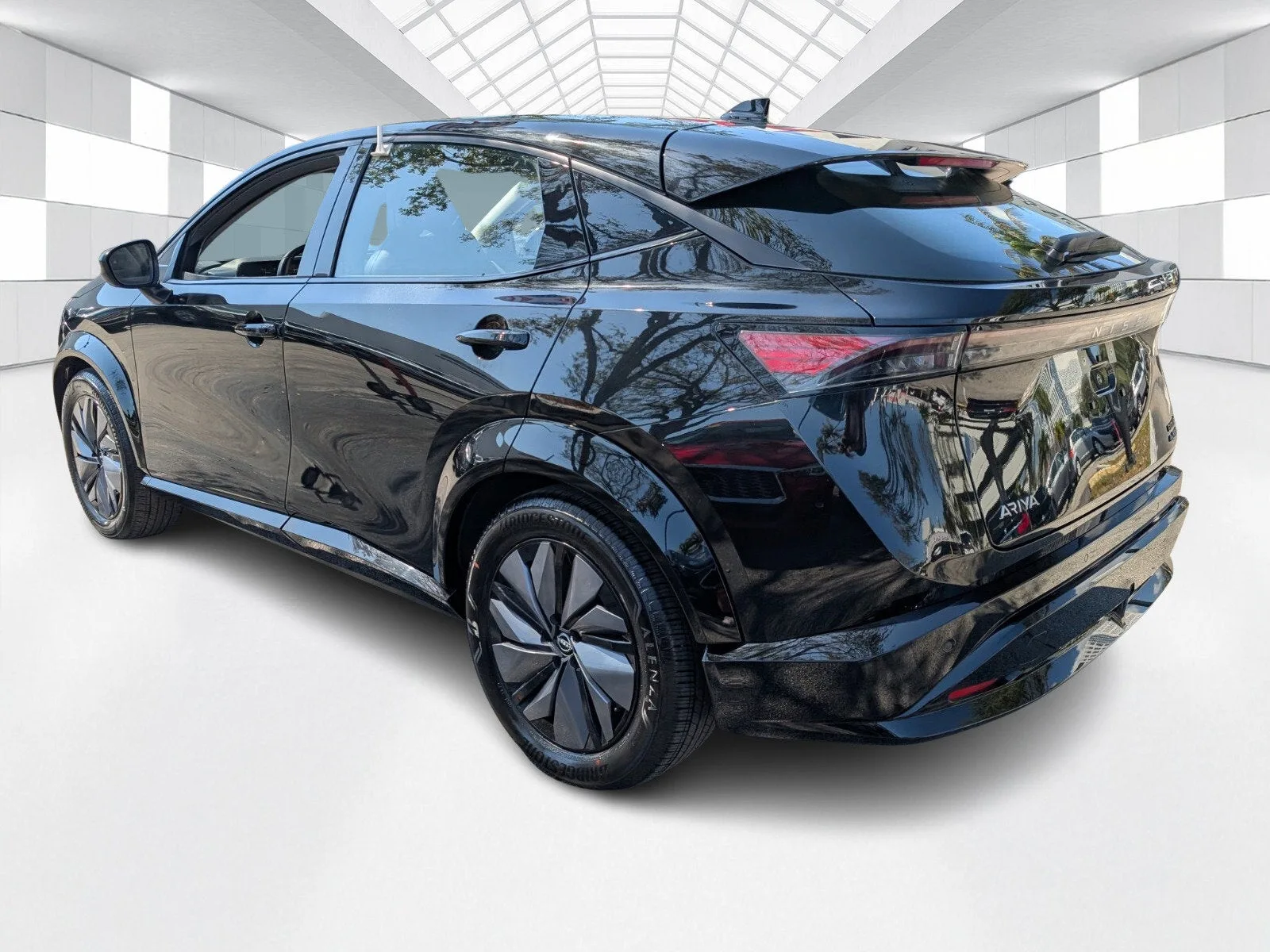 2023 Nissan ARIYA EVOLVE+ photo 5