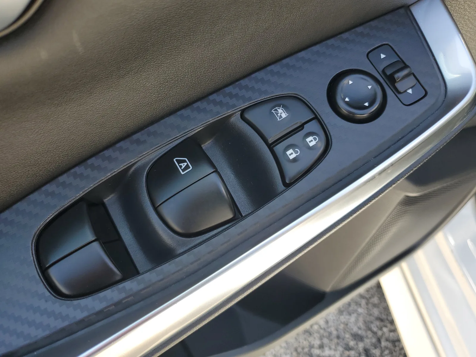 2023 Nissan Sentra SR photo 28