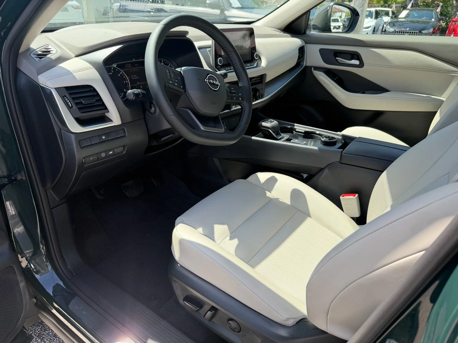 2026 Nissan Rogue Dark Armor™ photo 13