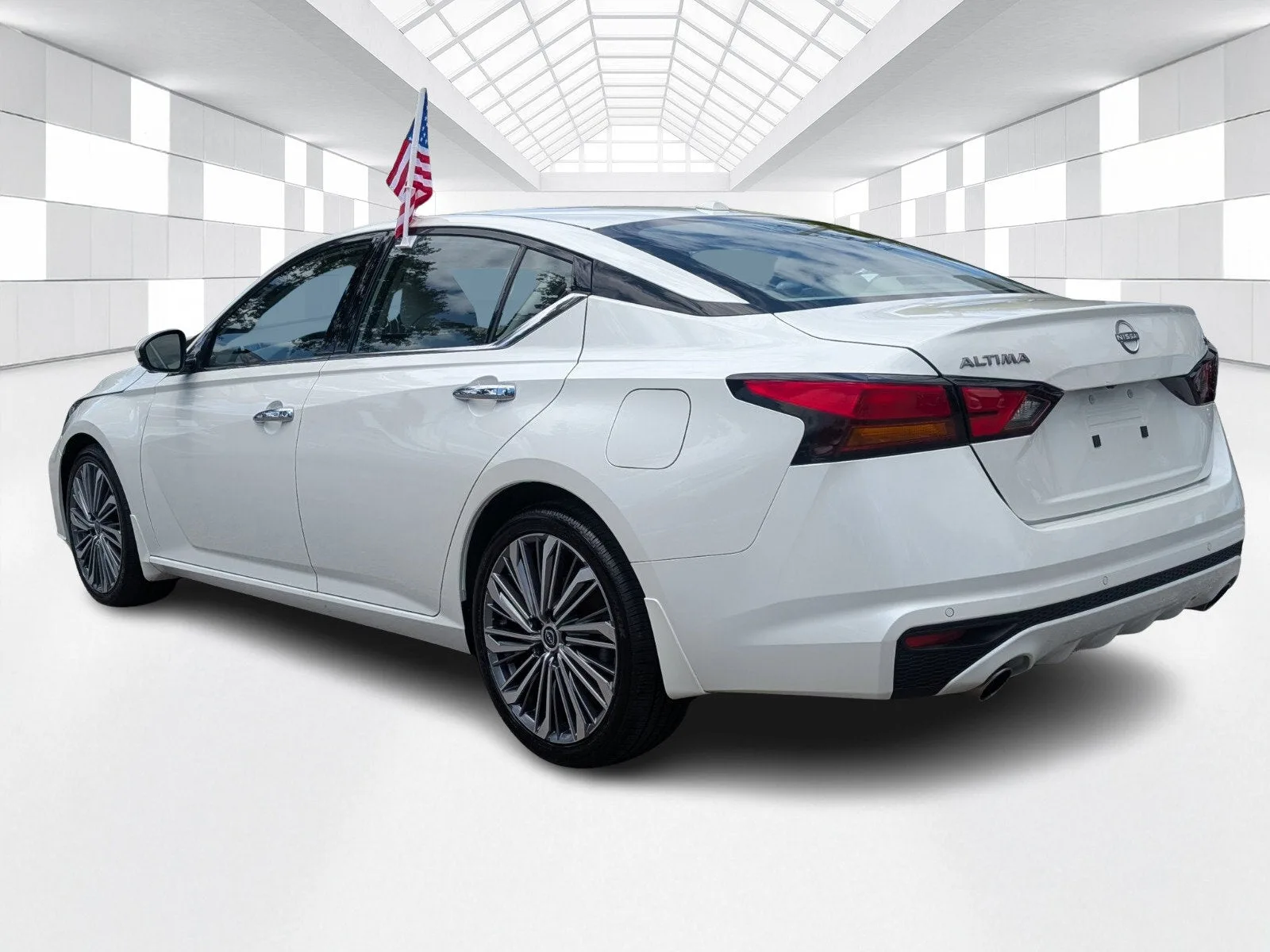 2025 Nissan Altima SL photo 5