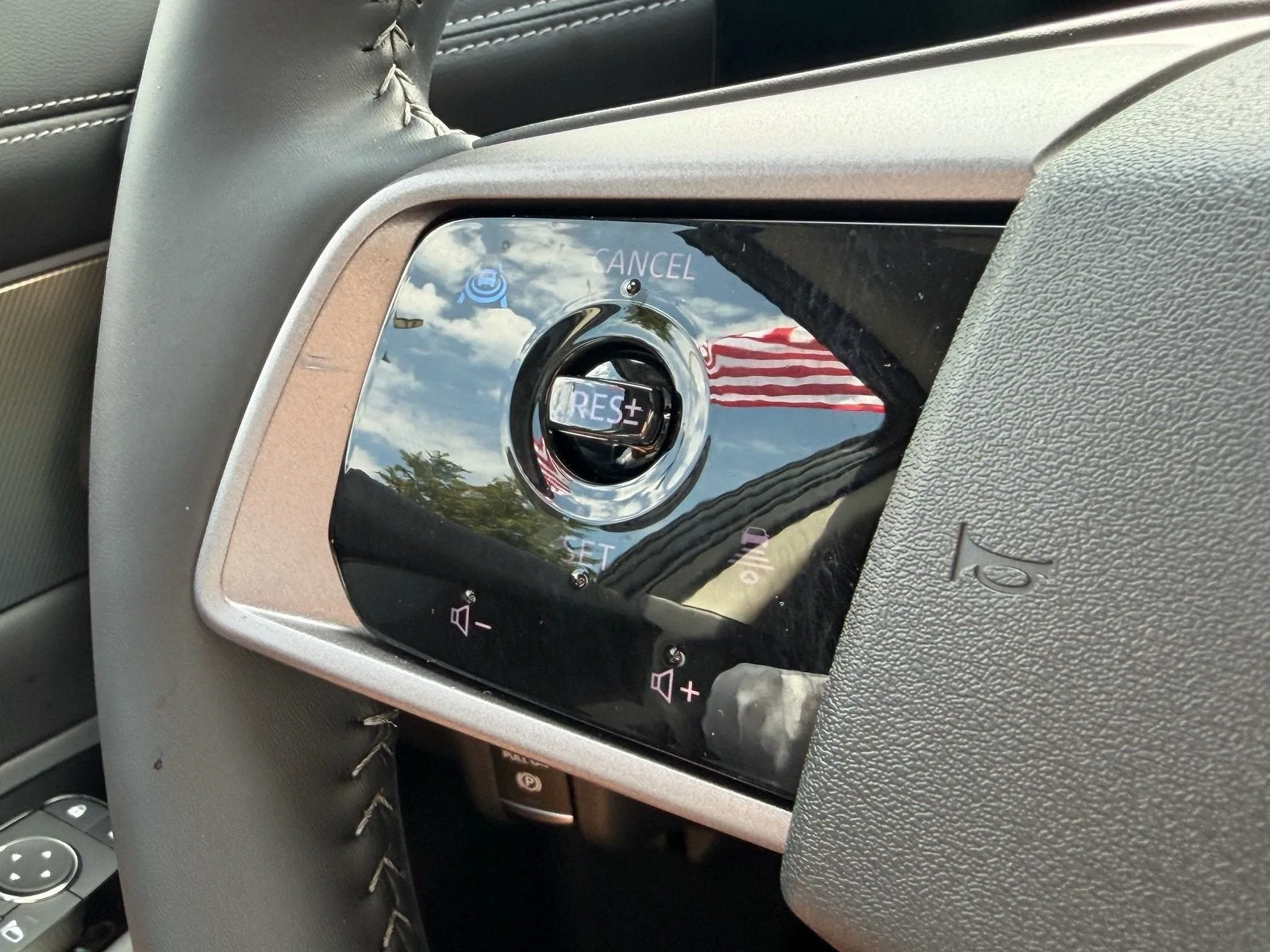 2025 Nissan Murano SL photo 30