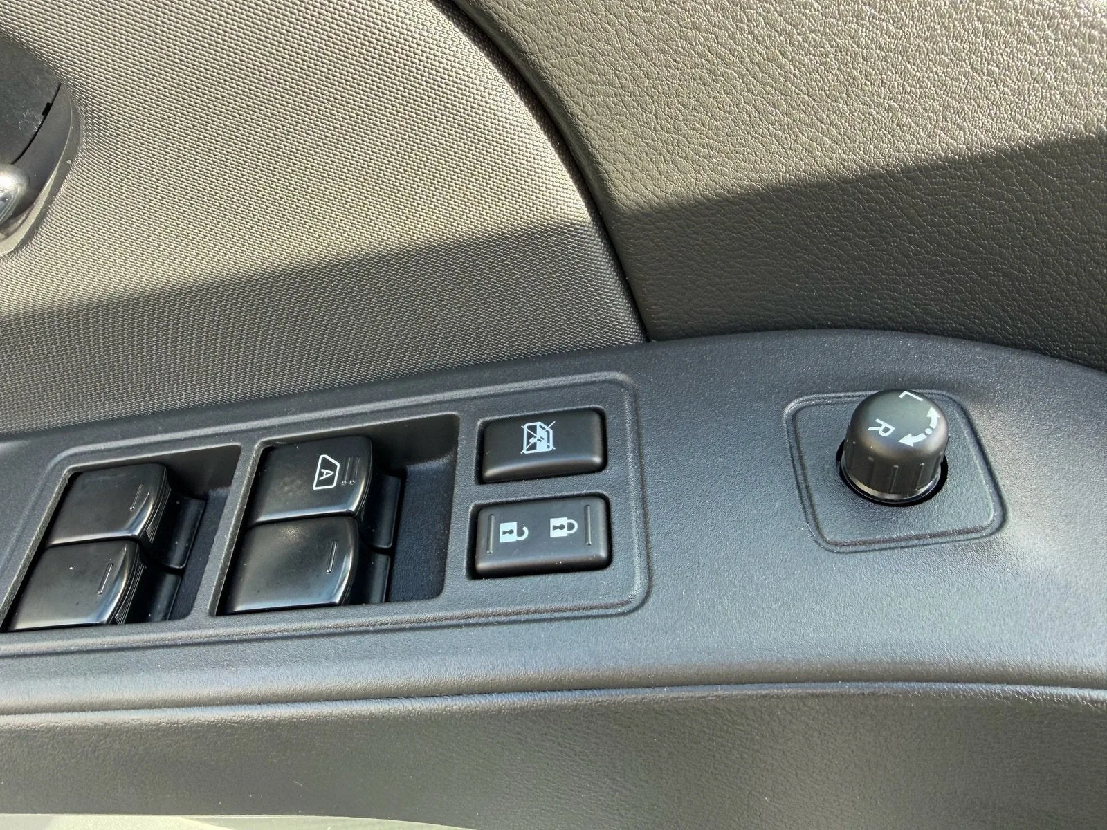 2024 Nissan Frontier Crew Cab SV photo 26