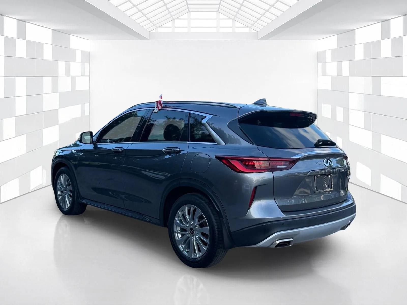 2023 INFINITI QX50 LUXE photo 5