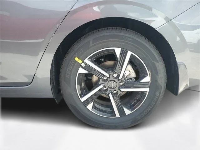 2025 Nissan Sentra SV photo 7