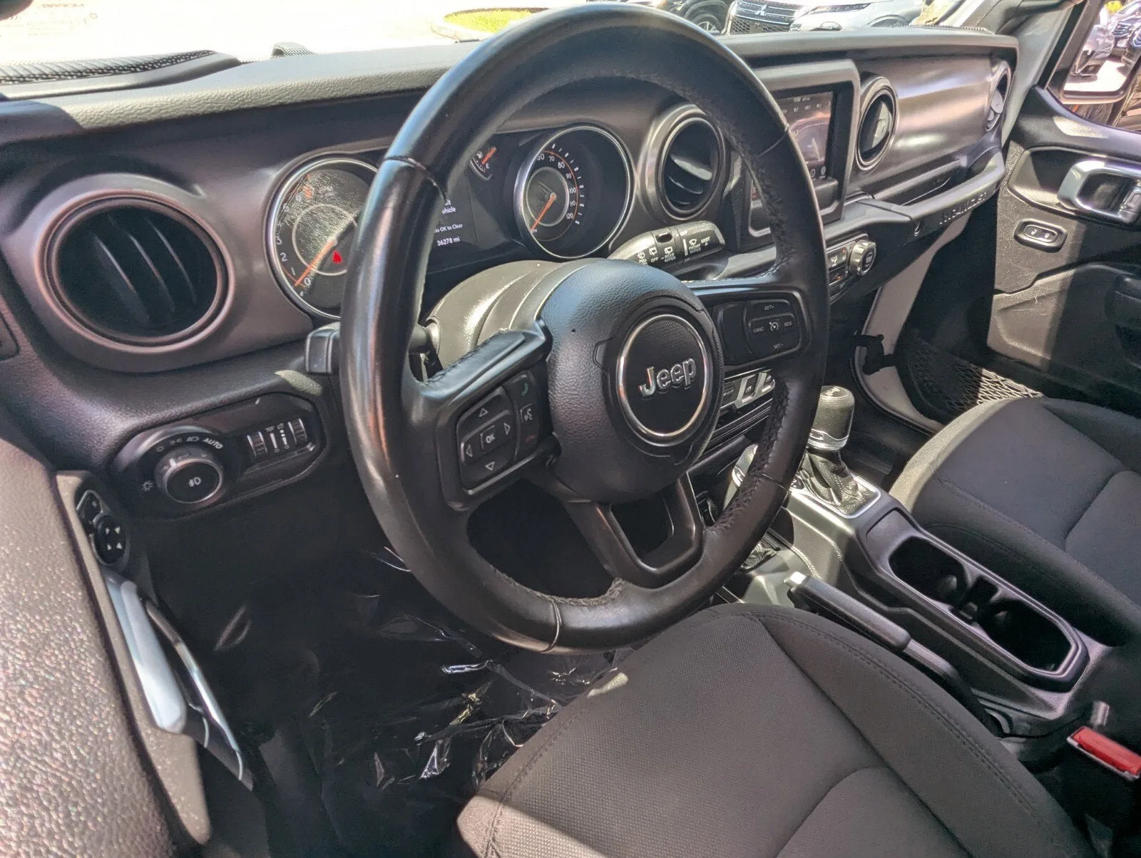 2022 Jeep Wrangler Willys photo 13
