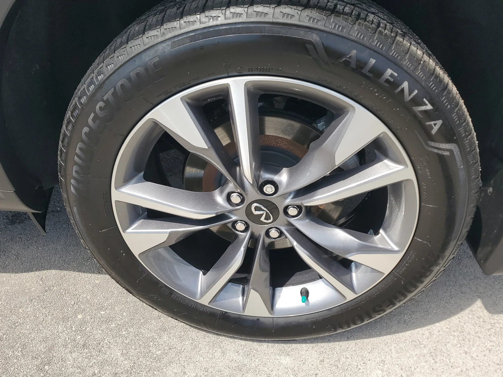 2022 INFINITI QX60 LUXE photo 30