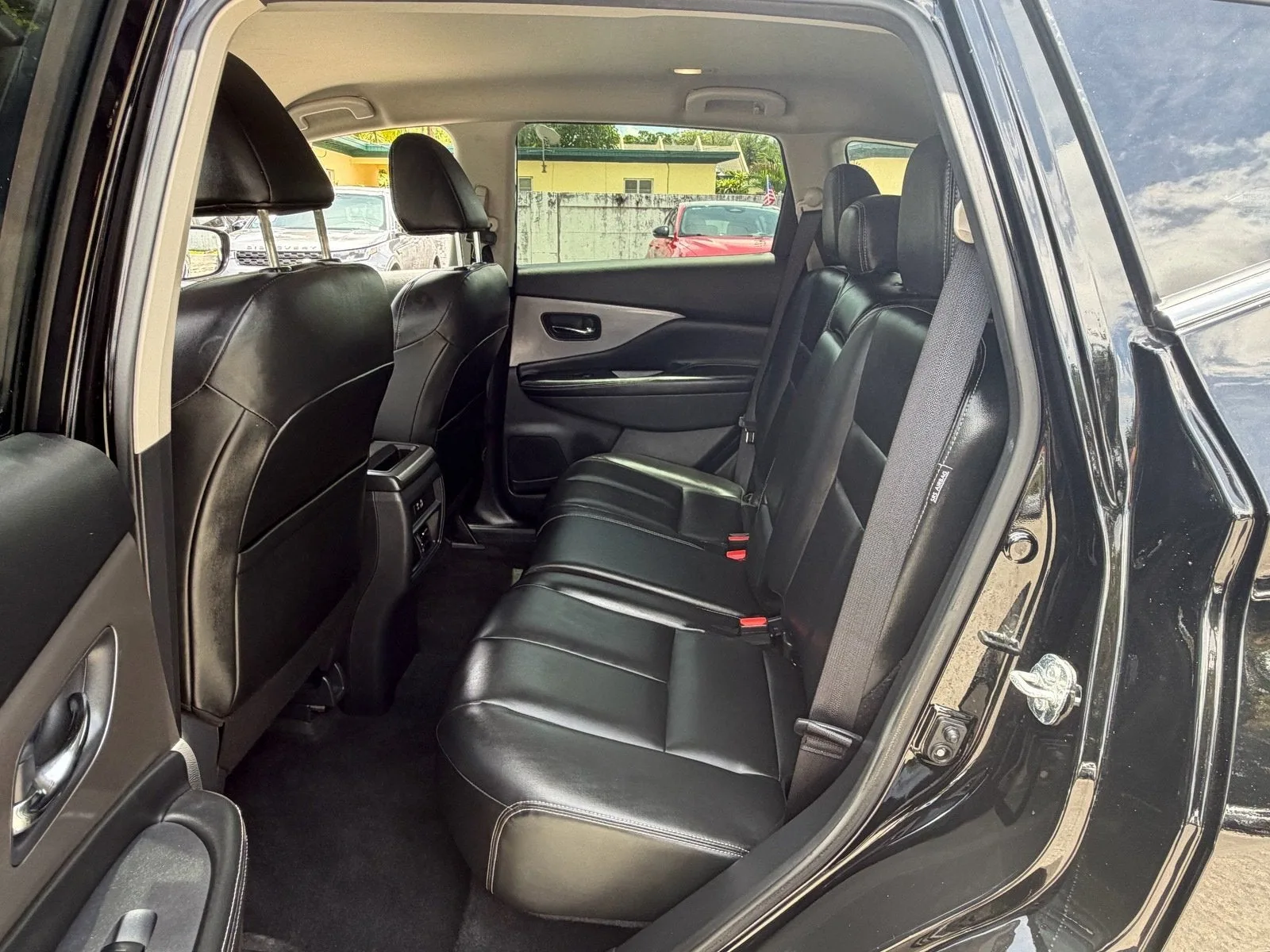 2024 Nissan Murano SV photo 12