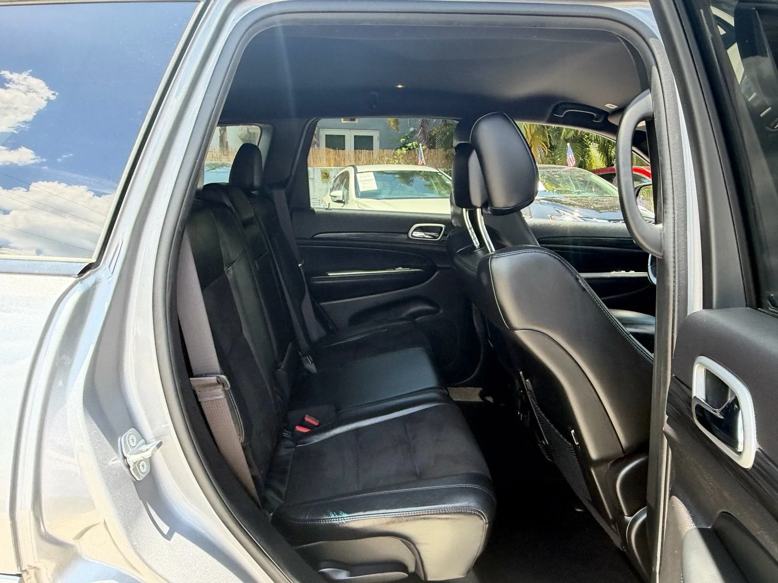 2021 Jeep Grand Cherokee Laredo X photo 16