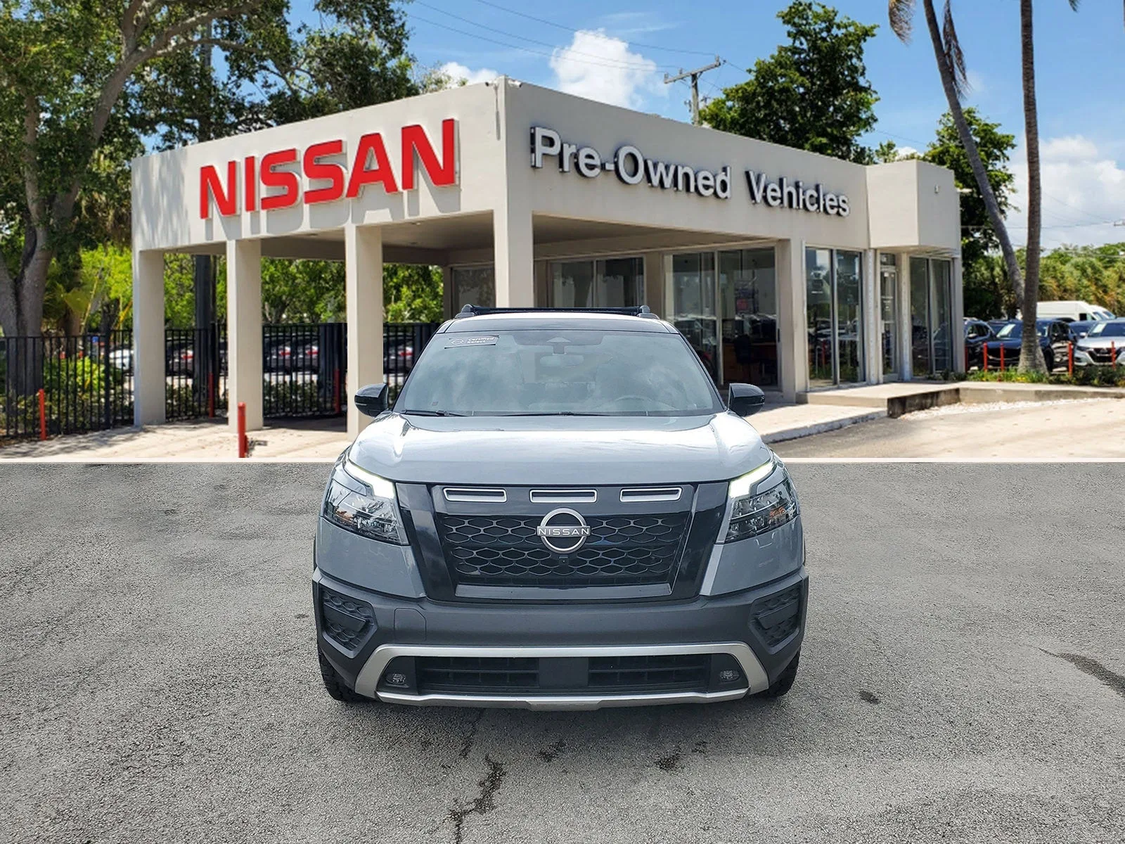 2023 Nissan Pathfinder Rock Creek 4WD photo 2