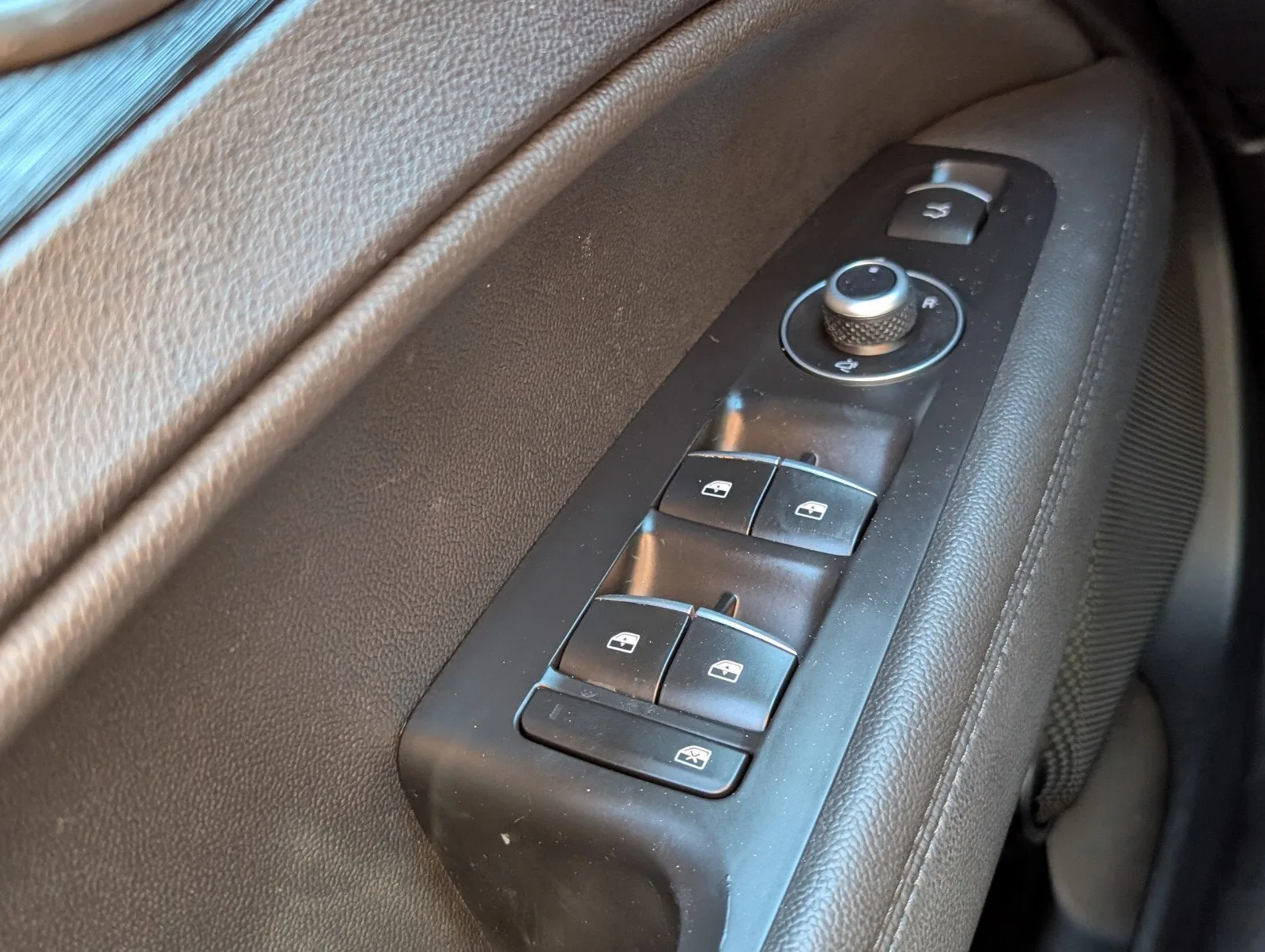 2023 Alfa Romeo Stelvio Sprint photo 37