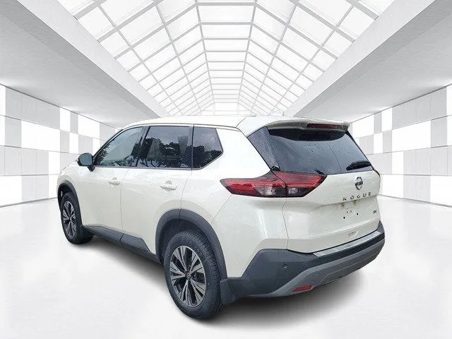 2021 Nissan Rogue SV photo 6