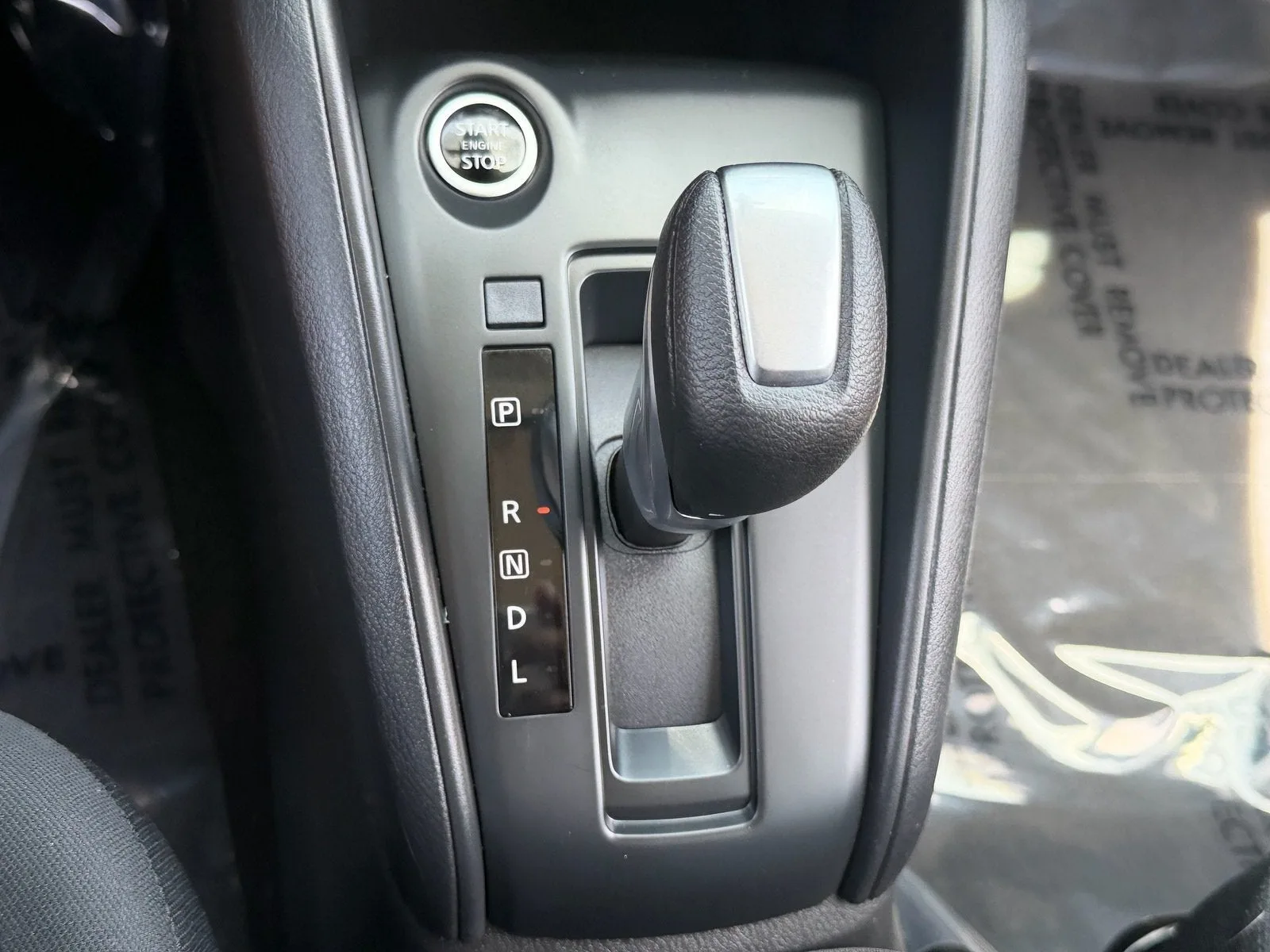 2025 Nissan Kicks Play S photo 23