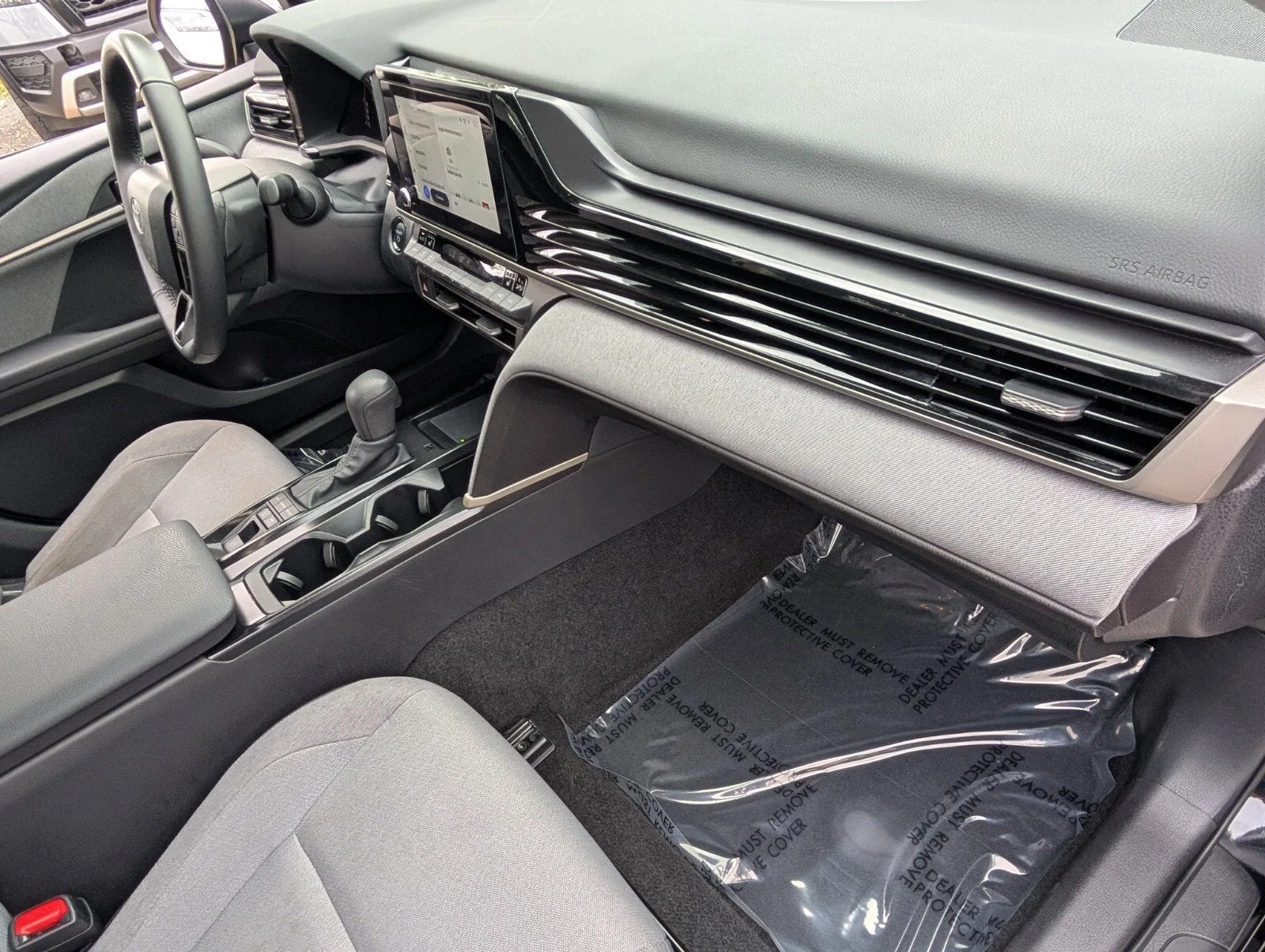 2025 Toyota Camry LE photo 17