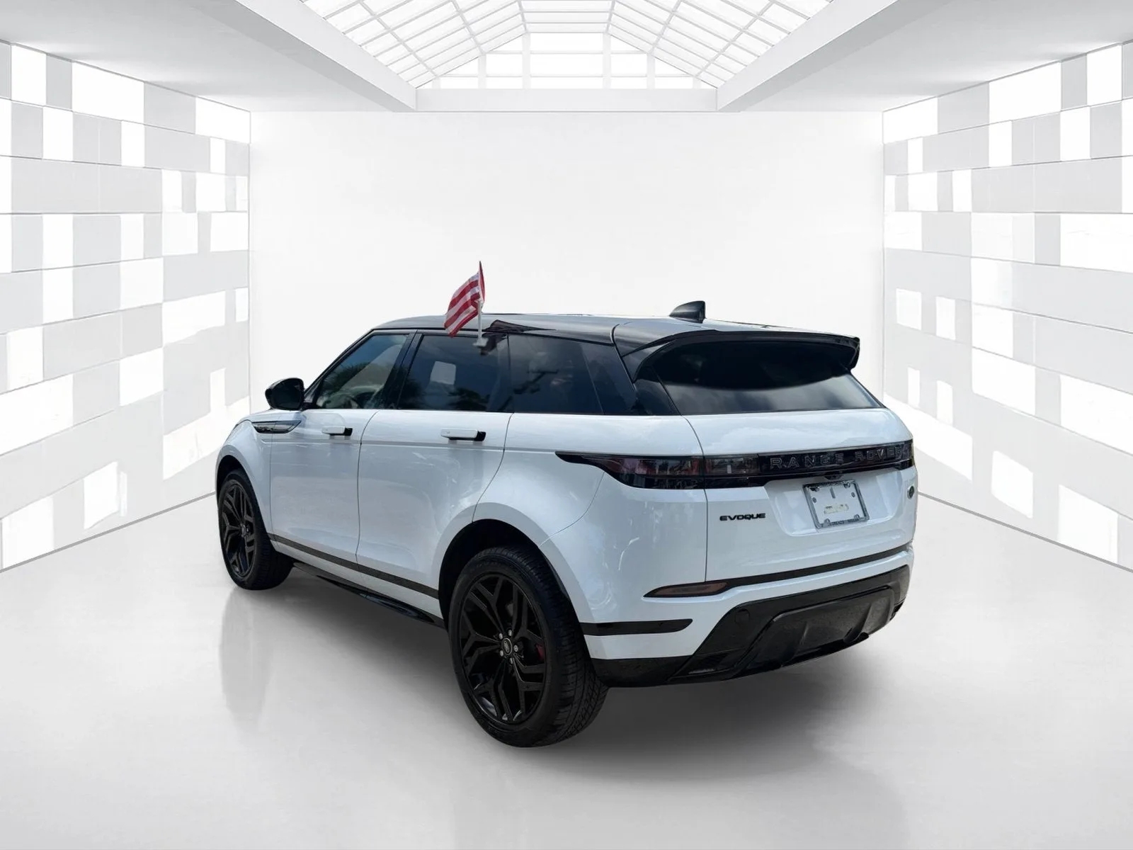 2023 Land Rover Range Rover Evoque R-Dynamic SE photo 5