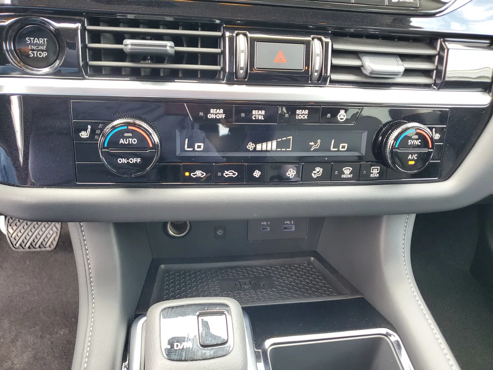 2025 Nissan Pathfinder SL photo 27