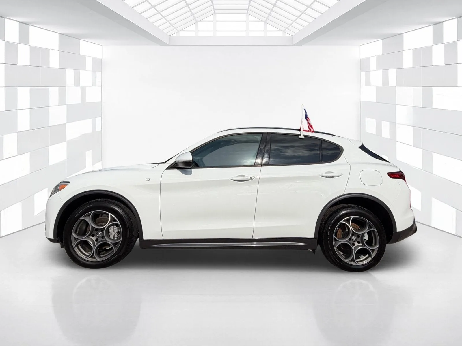 2022 Alfa Romeo Stelvio Ti photo 4
