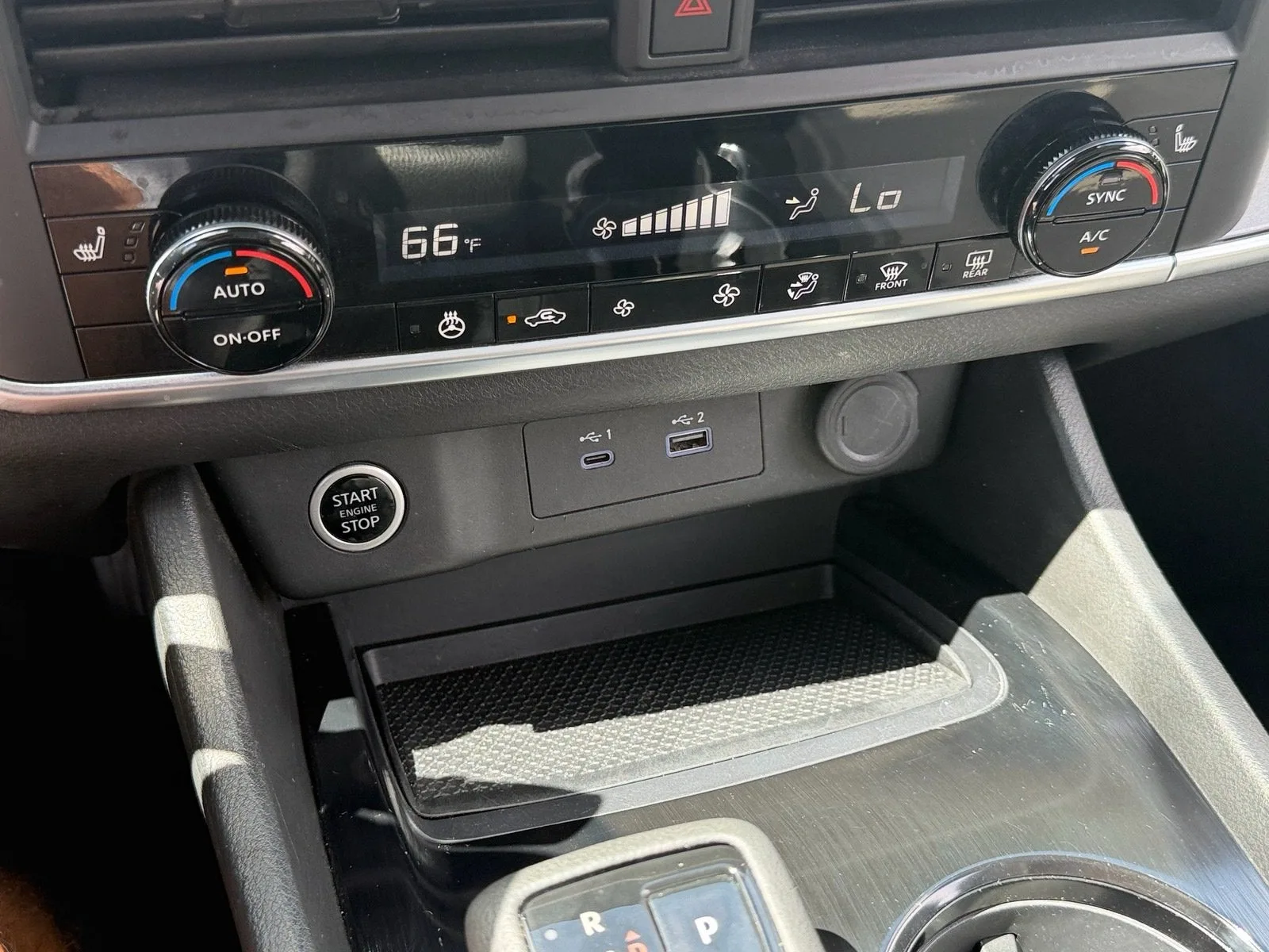 2023 Nissan Rogue SV photo 27