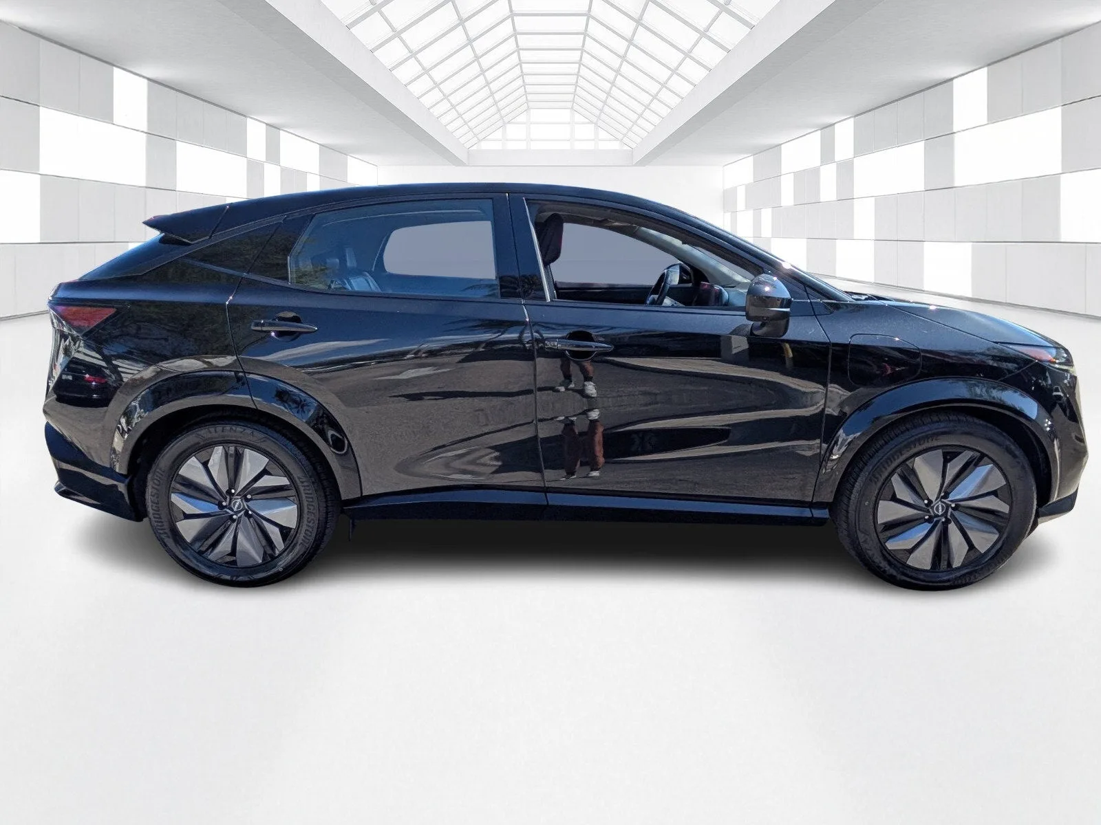 2023 Nissan ARIYA EVOLVE+ photo 8