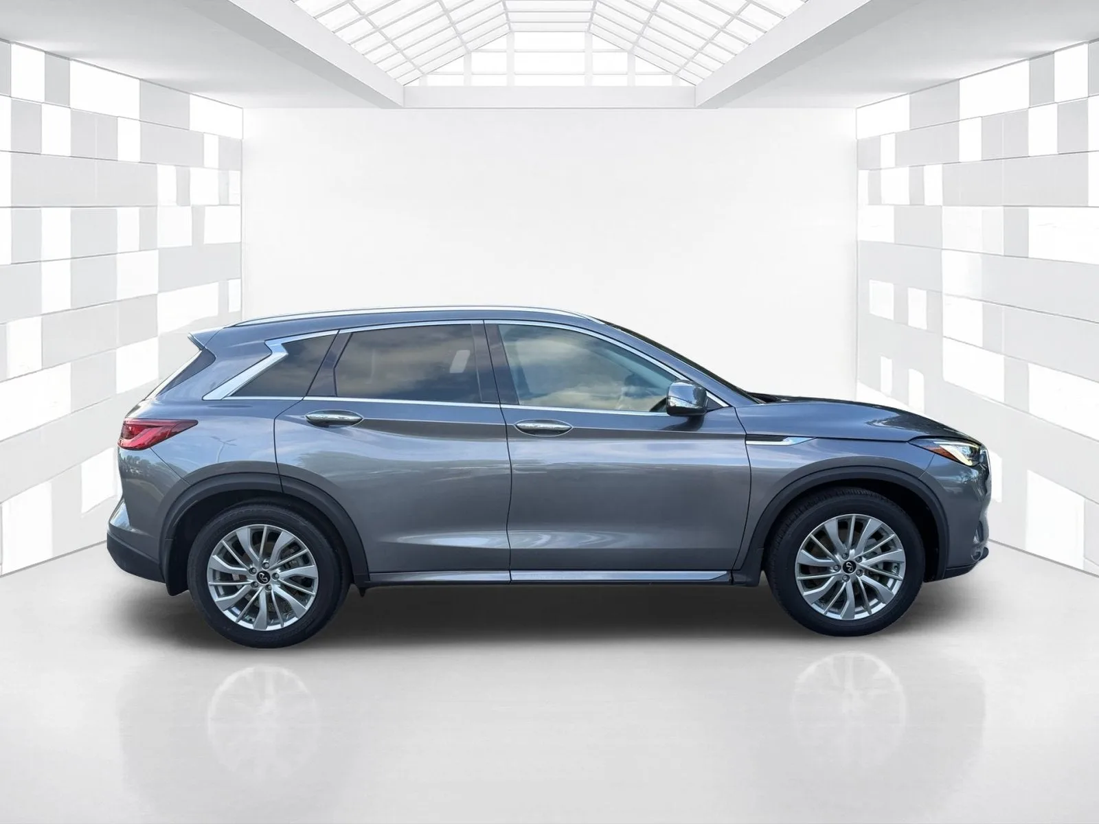 2023 INFINITI QX50 LUXE photo 8