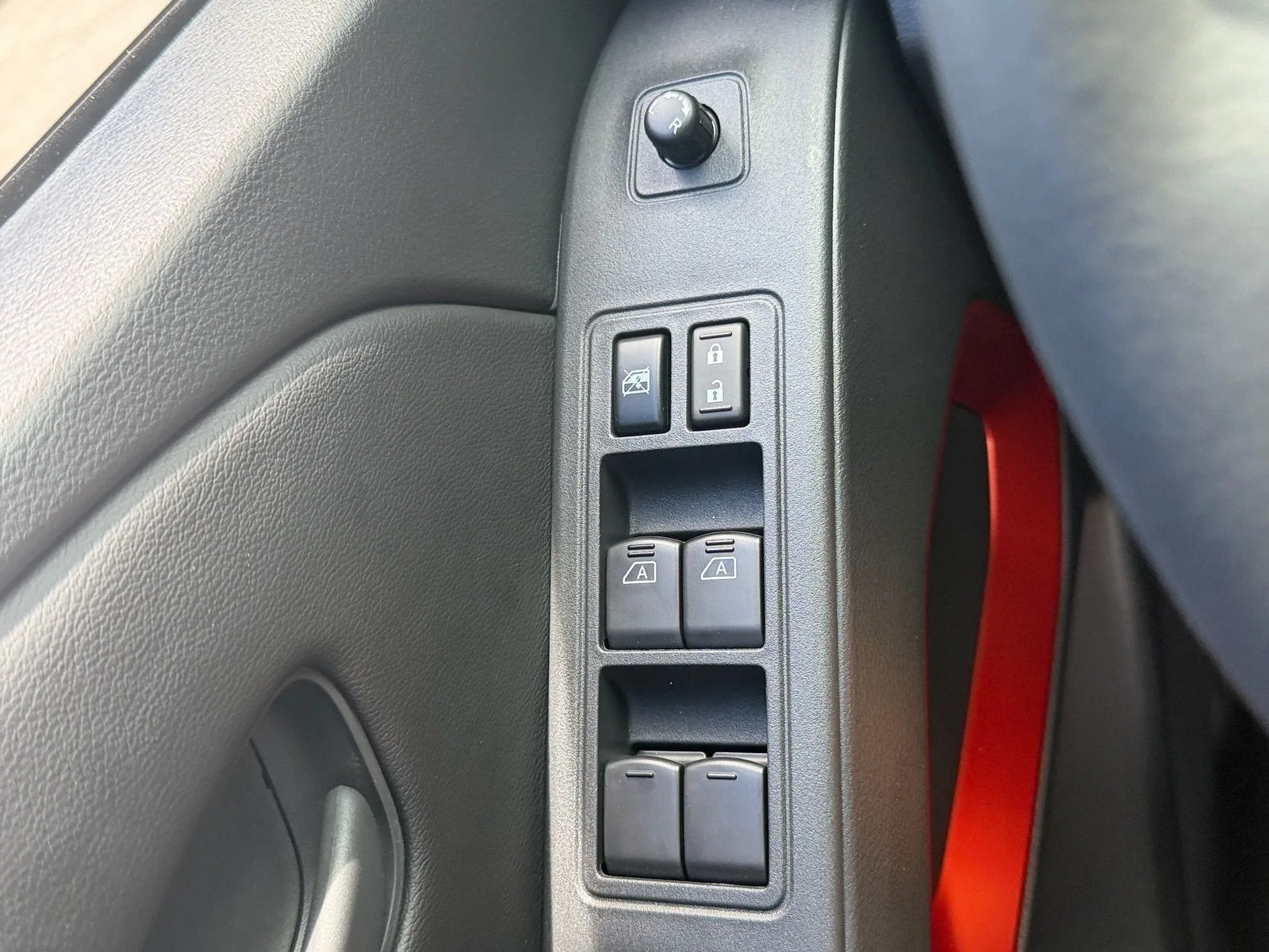 2026 Nissan Frontier Crew Cab PRO-X® photo 35