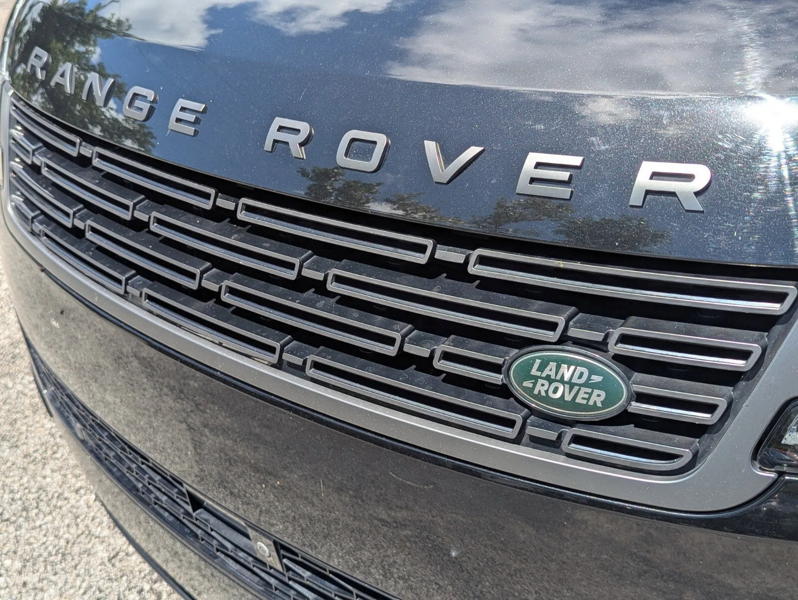2023 Land Rover Range Rover Sport SE photo 18