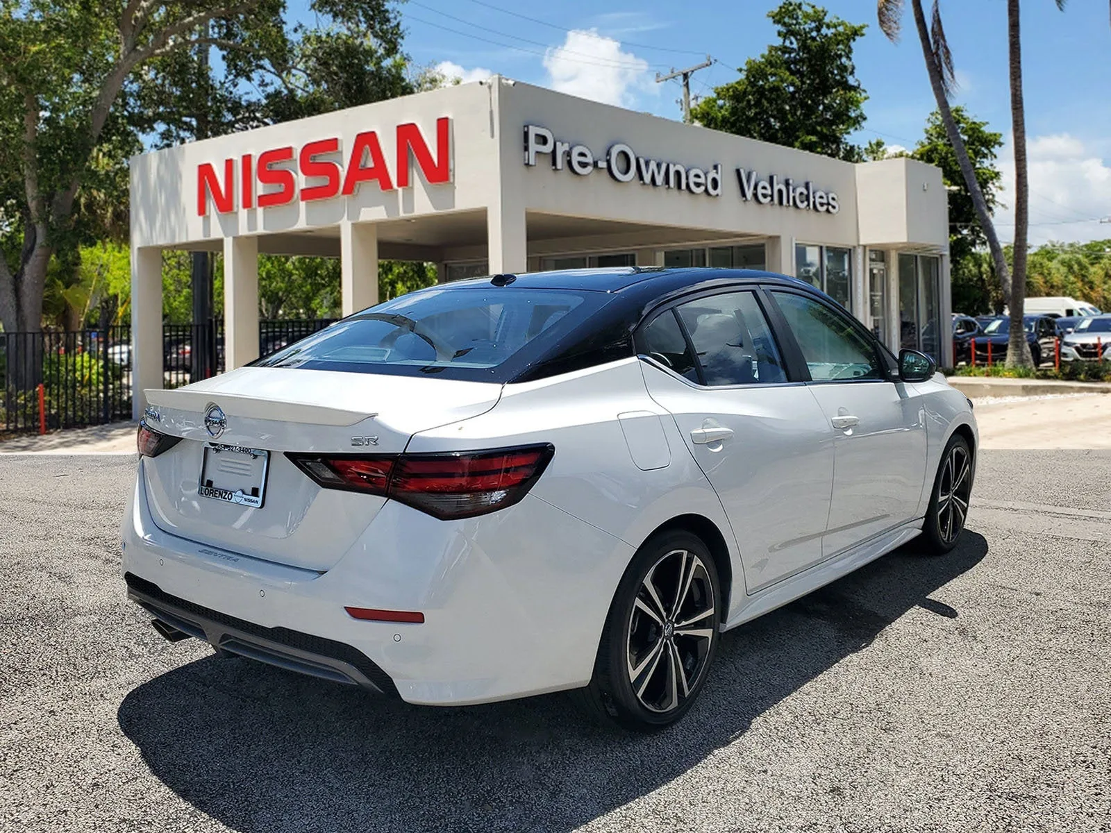 2023 Nissan Sentra SR photo 4
