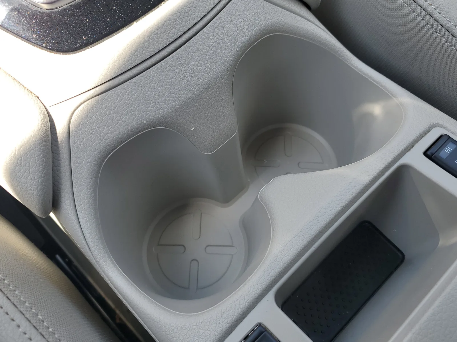2022 Nissan Rogue Sport SV photo 26