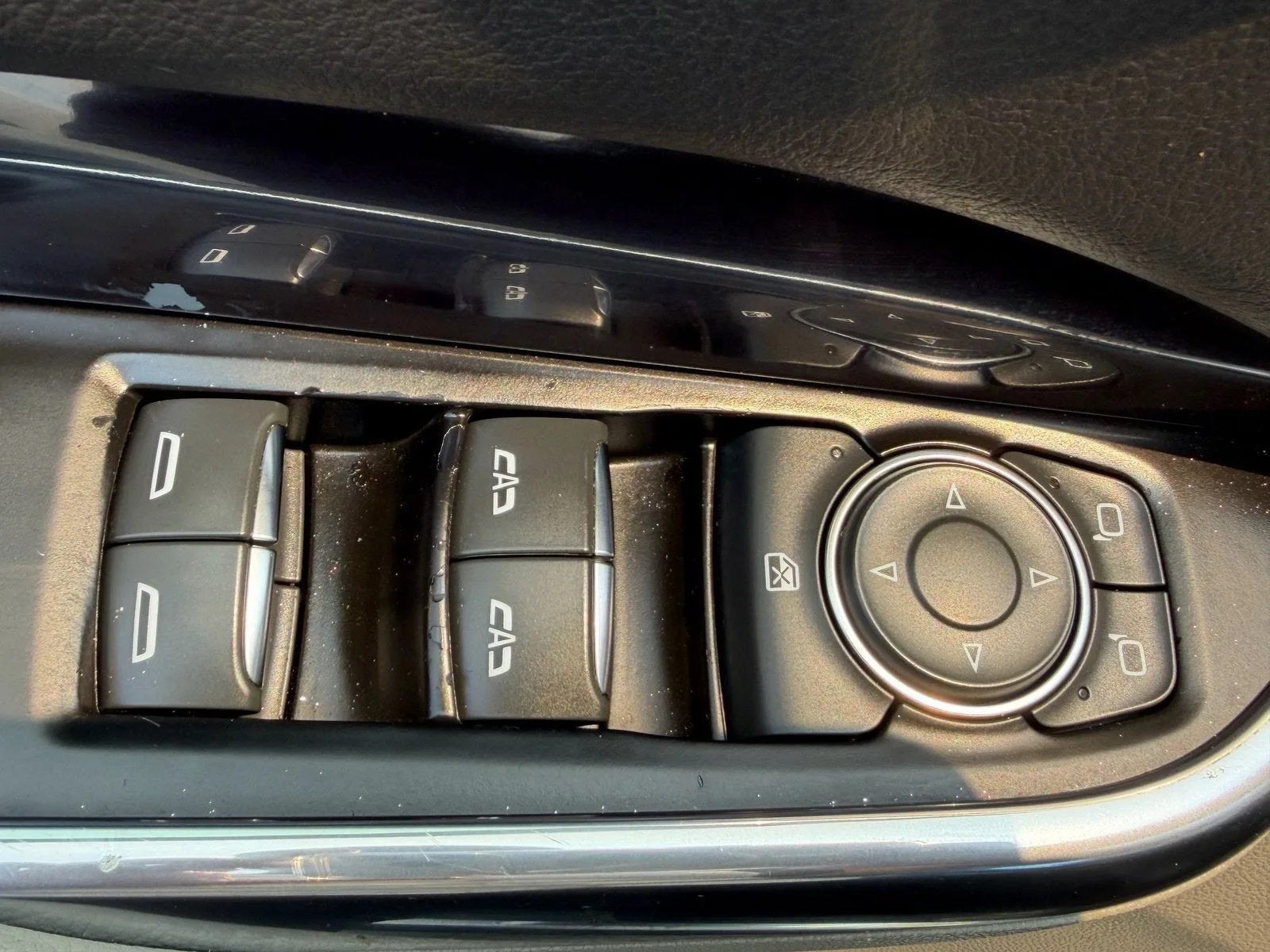 2020 Cadillac XT4 FWD Luxury photo 26