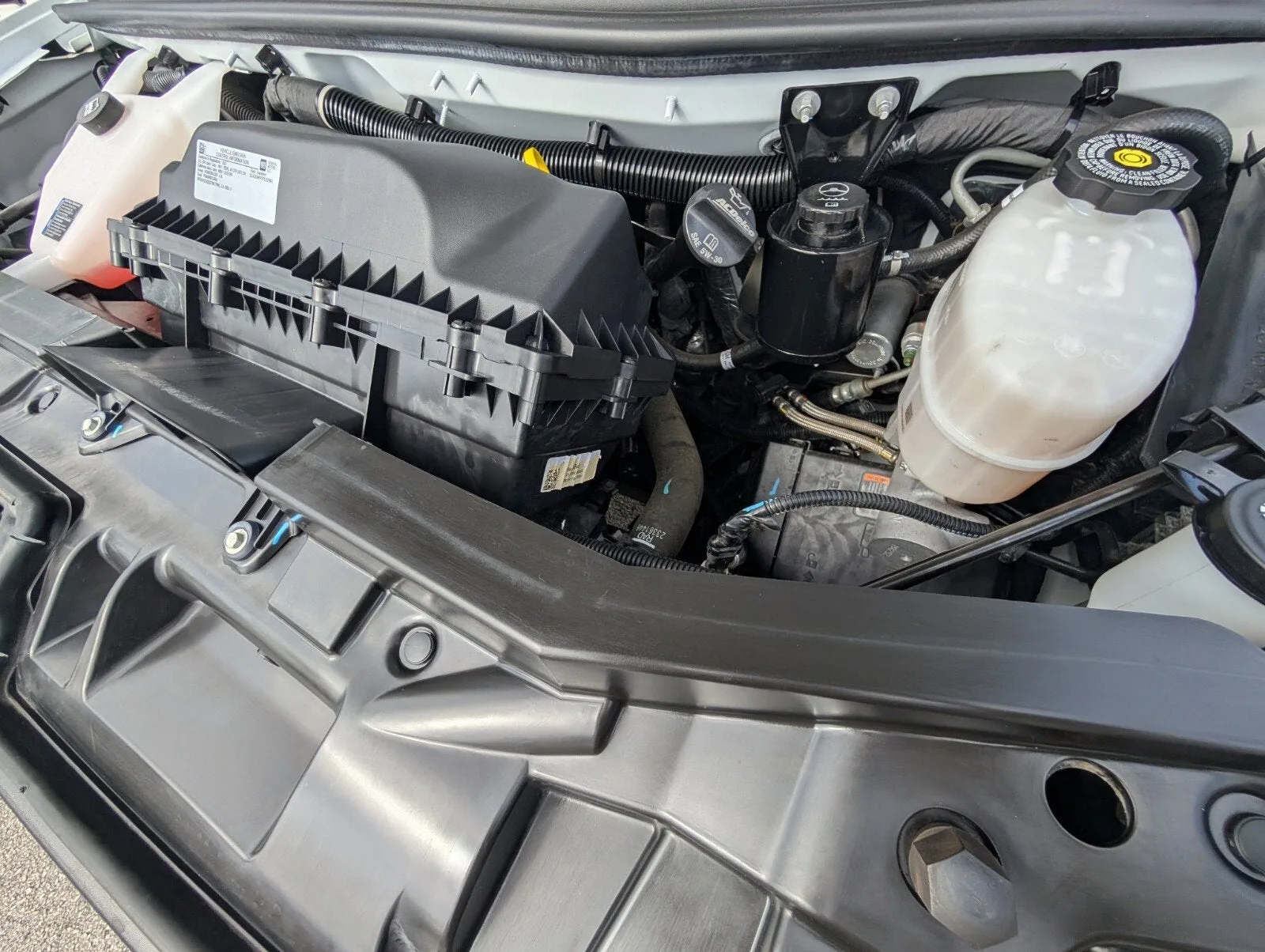 2023 Chevrolet Express Passenger LS photo 15