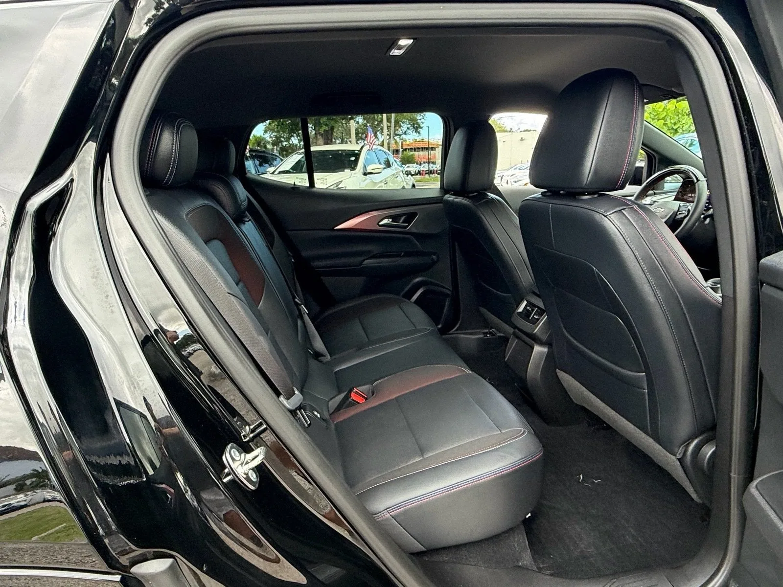 2024 Chevrolet Equinox EV RS photo 17