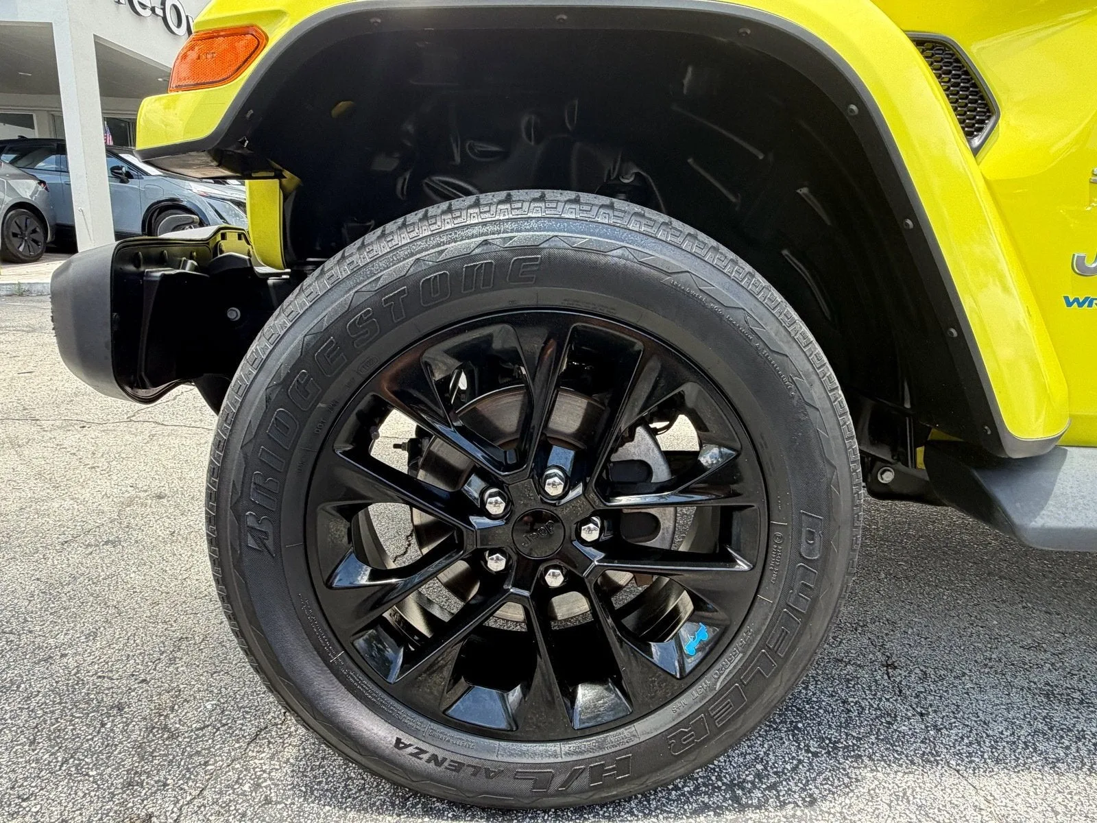 2022 Jeep Wrangler 4xe Unlimited Sahara photo 9