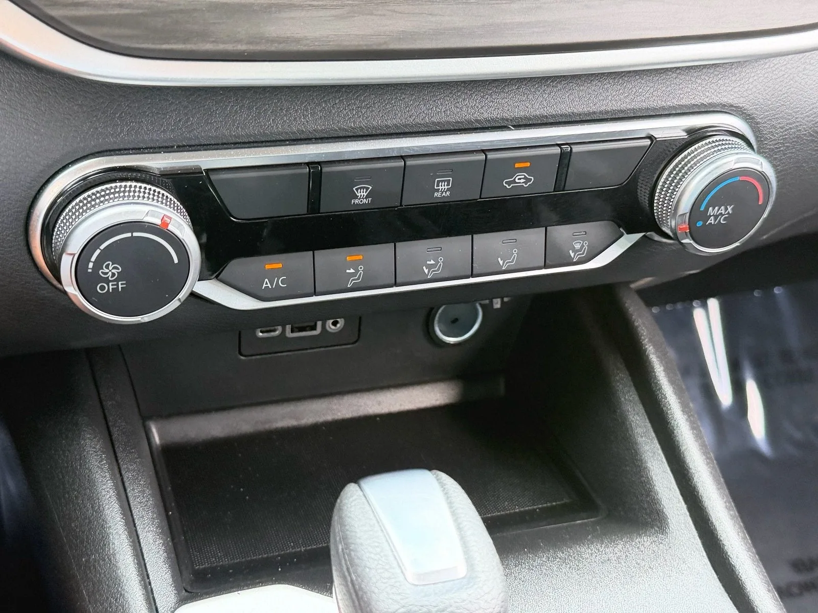 2025 Nissan Altima SV photo 23