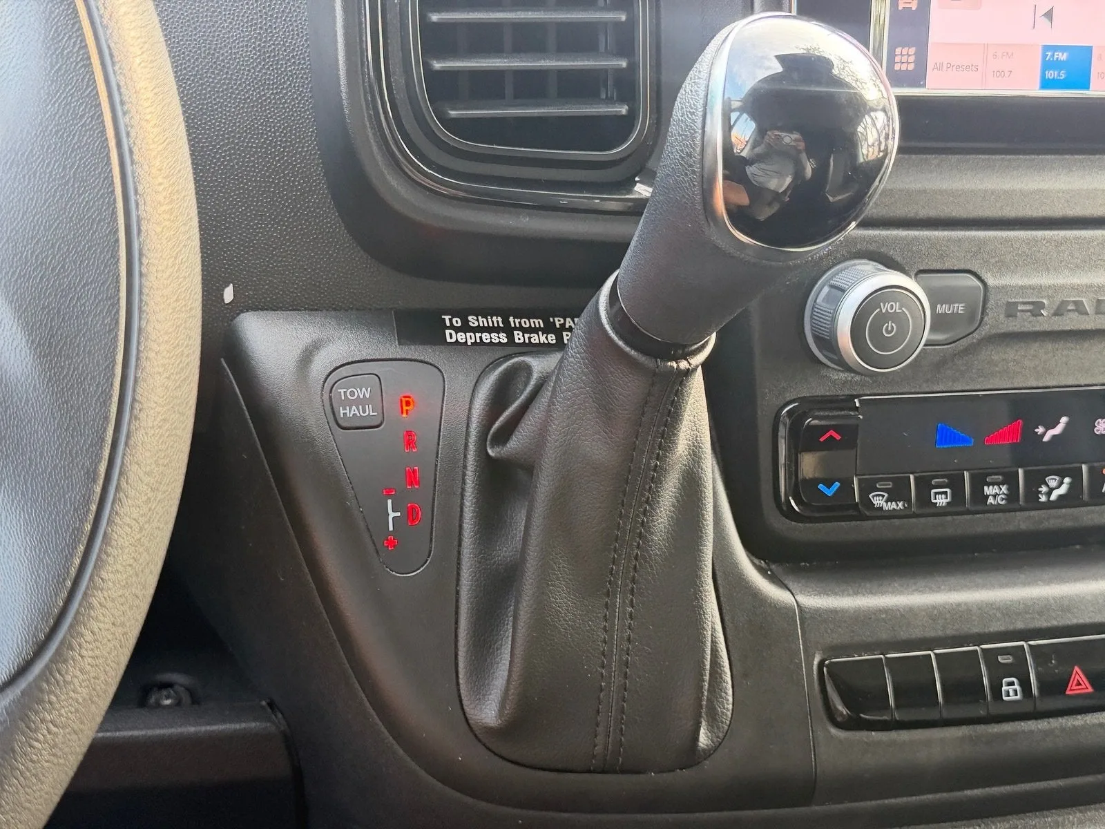 2025 RAM ProMaster Cargo Van Tradesman photo 27