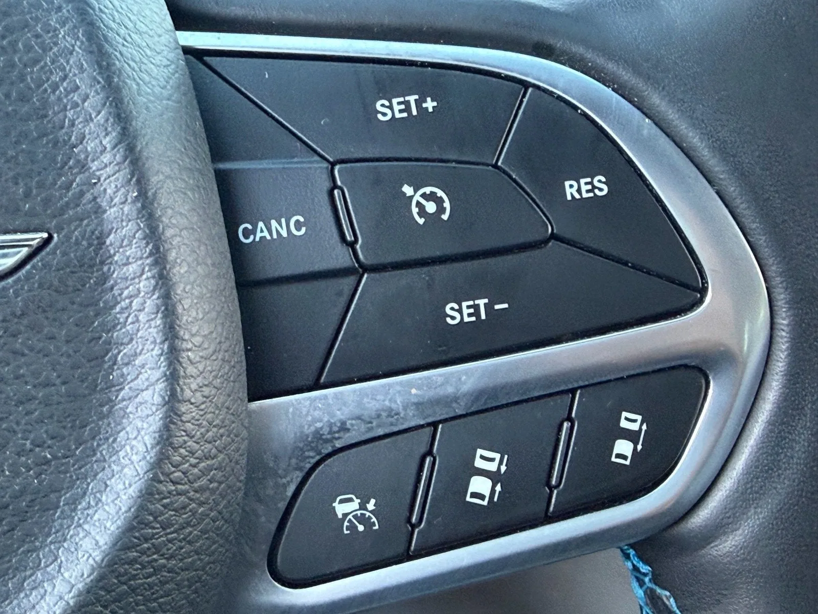 2021 Chrysler Pacifica Hybrid Touring L photo 32