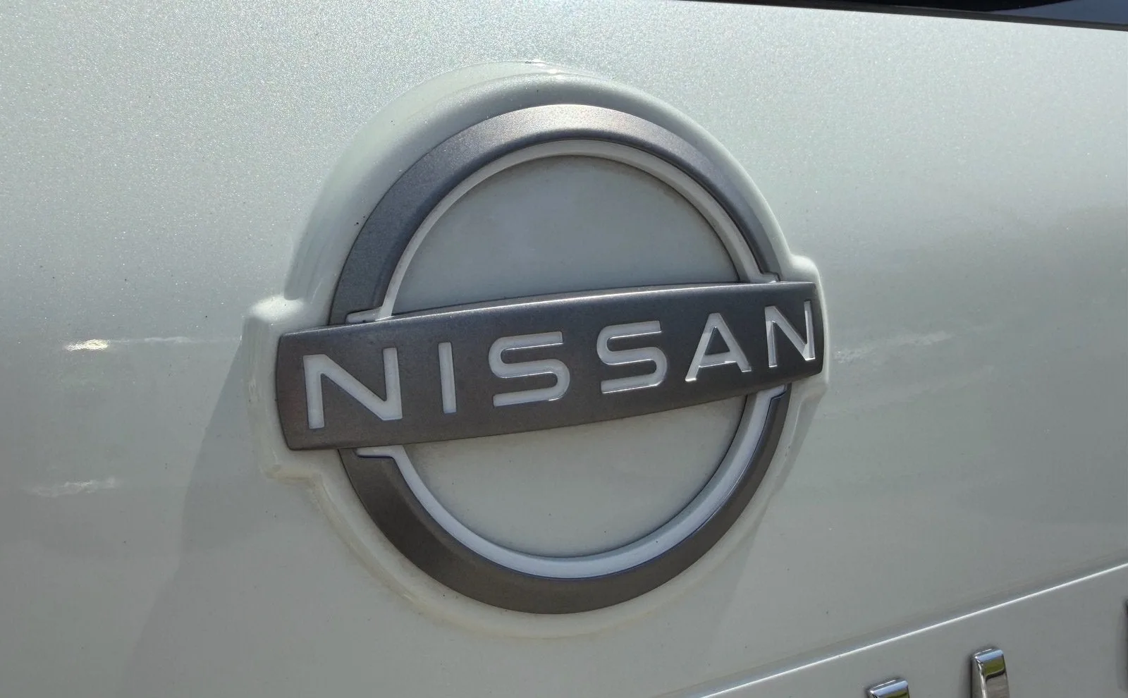 2023 Nissan Rogue SV photo 9