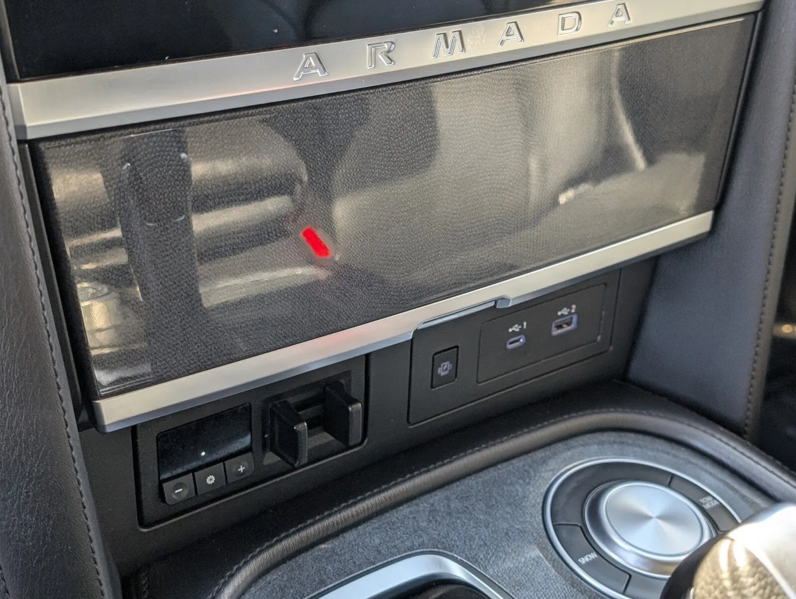 2024 Nissan Armada SV photo 26