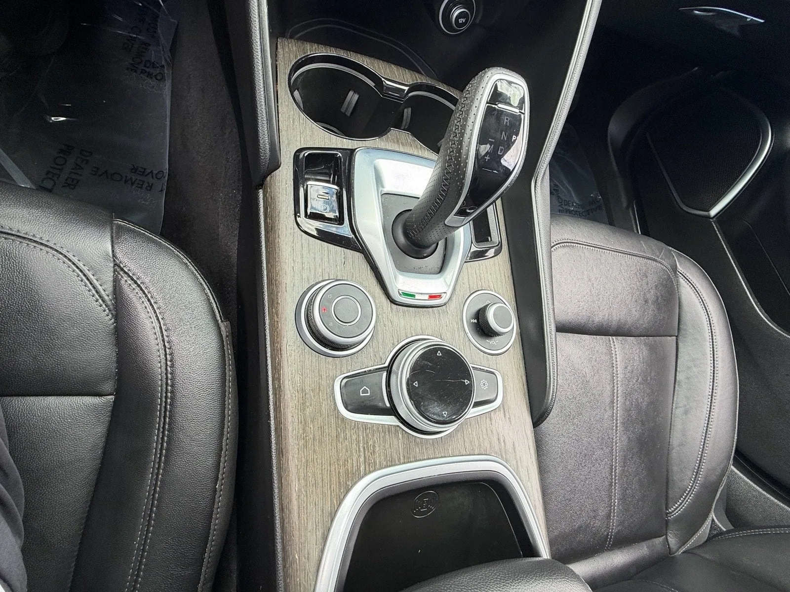 2023 Alfa Romeo Giulia Ti photo 27