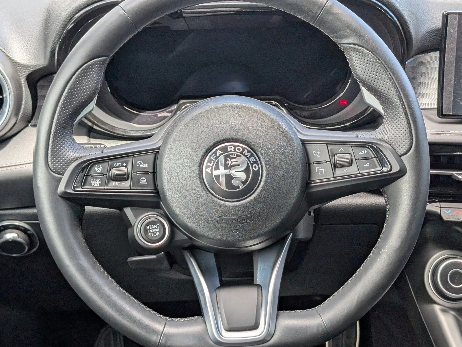 2024 Alfa Romeo Tonale Veloce photo 12