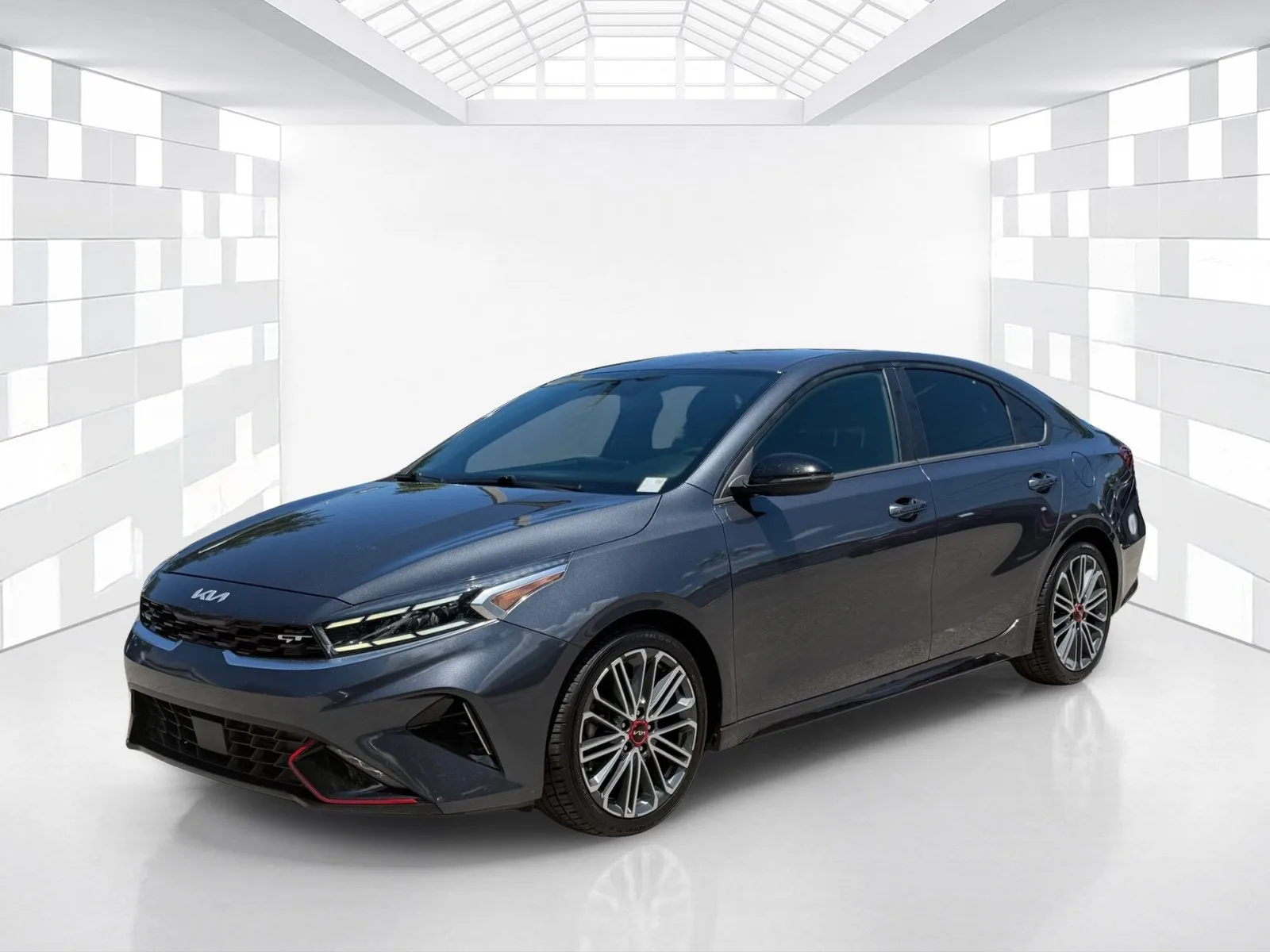 2022 Kia Forte GT photo 3