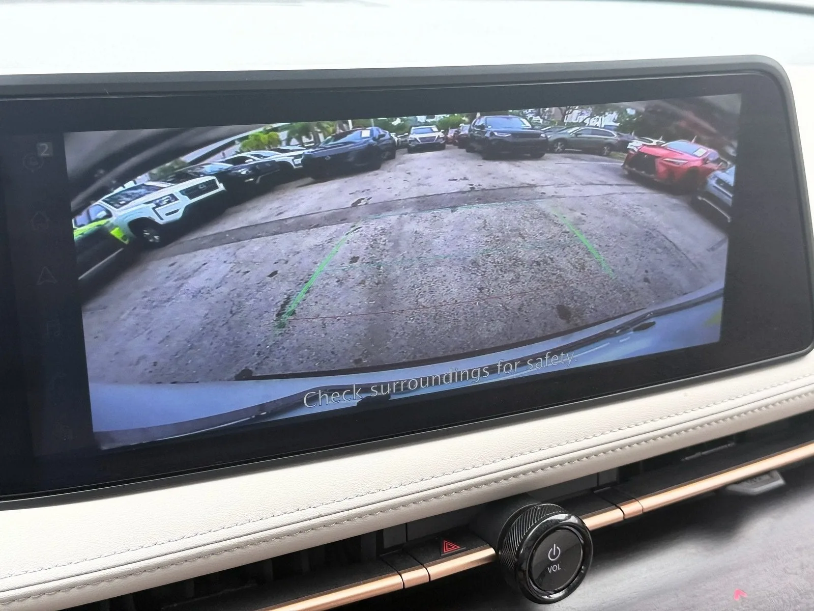2025 Nissan ARIYA ENGAGE photo 23